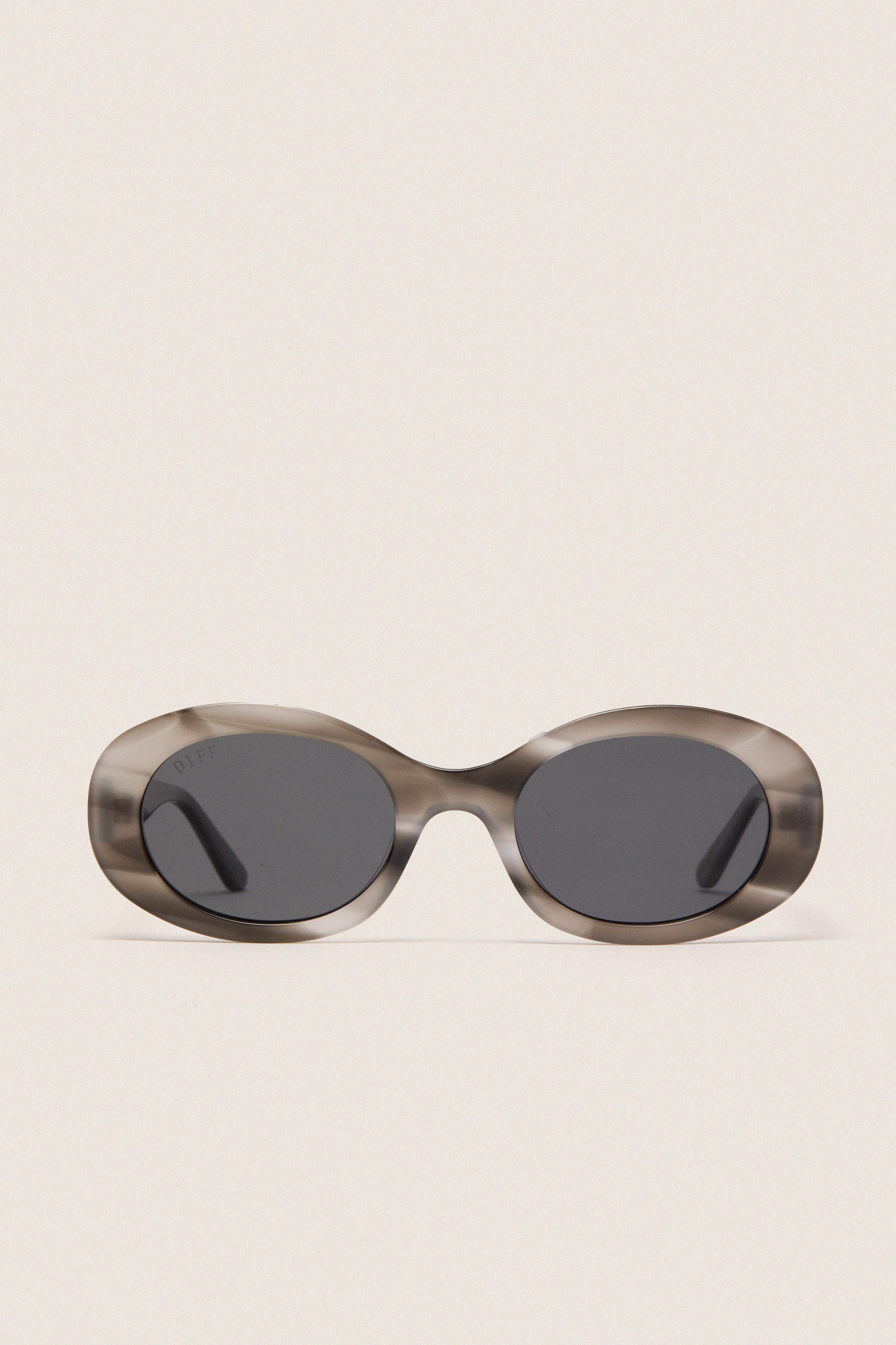 Smoke Marble Lainey Polarized Sunglasses | Tuckernuck (US)