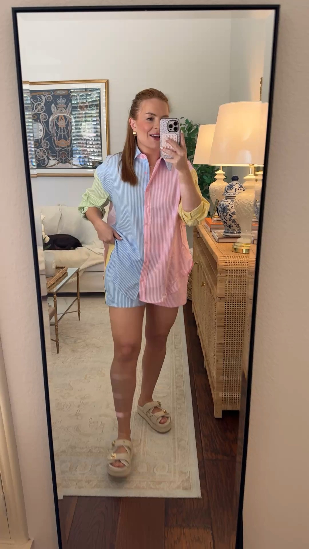 Today’s casual mom outfit that’s fun but easy to throw on and go! I got a small in the top and a medium in bottoms!

#LTKmomlife #LTKgrwm #LTKootd