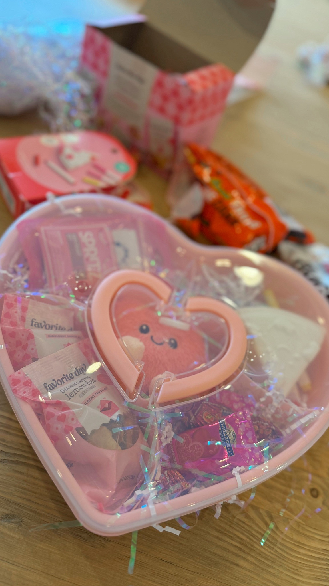 #ad @Target  has everything you need to make this Valentine’s season unforgettable. 💘 From cozy vibes to thoughtful gifts, it’s all about creating special memories with the ones you love.
Whether you're planning a sweet night in, a Galentine’s gathering, or simply treating yourself, Target has the perfect pieces to make every moment feel extra special. Intentional gifting starts here—because it’s the little things that show the most love. ❤️

#ad #TargetPartner #TargetStyle @targetstyle


#LTKHome #LTKSeasonal #LTKFindsUnder50