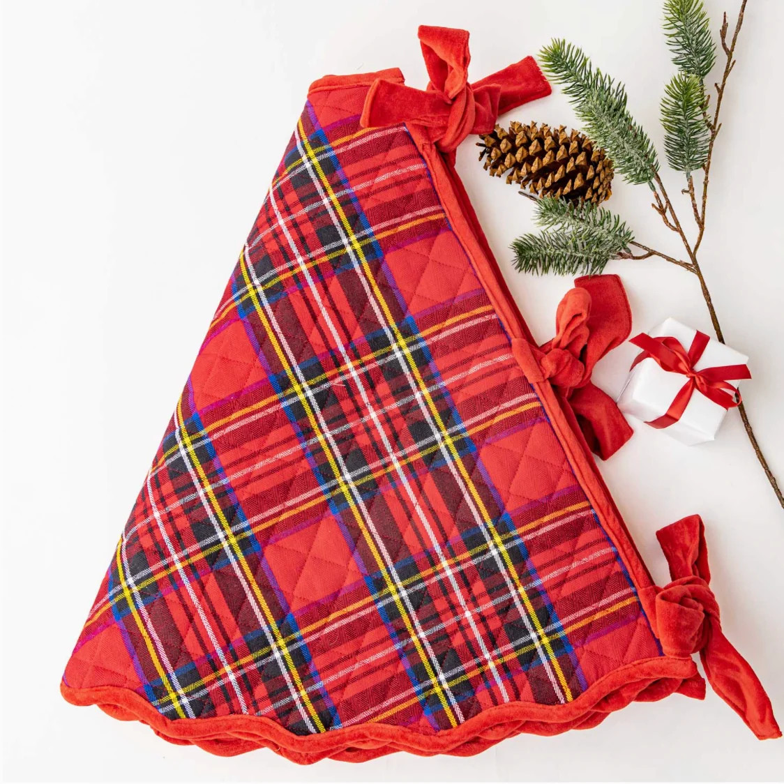 Red Plaid Quilted Tree Skirt | Susan Gordon Pottery