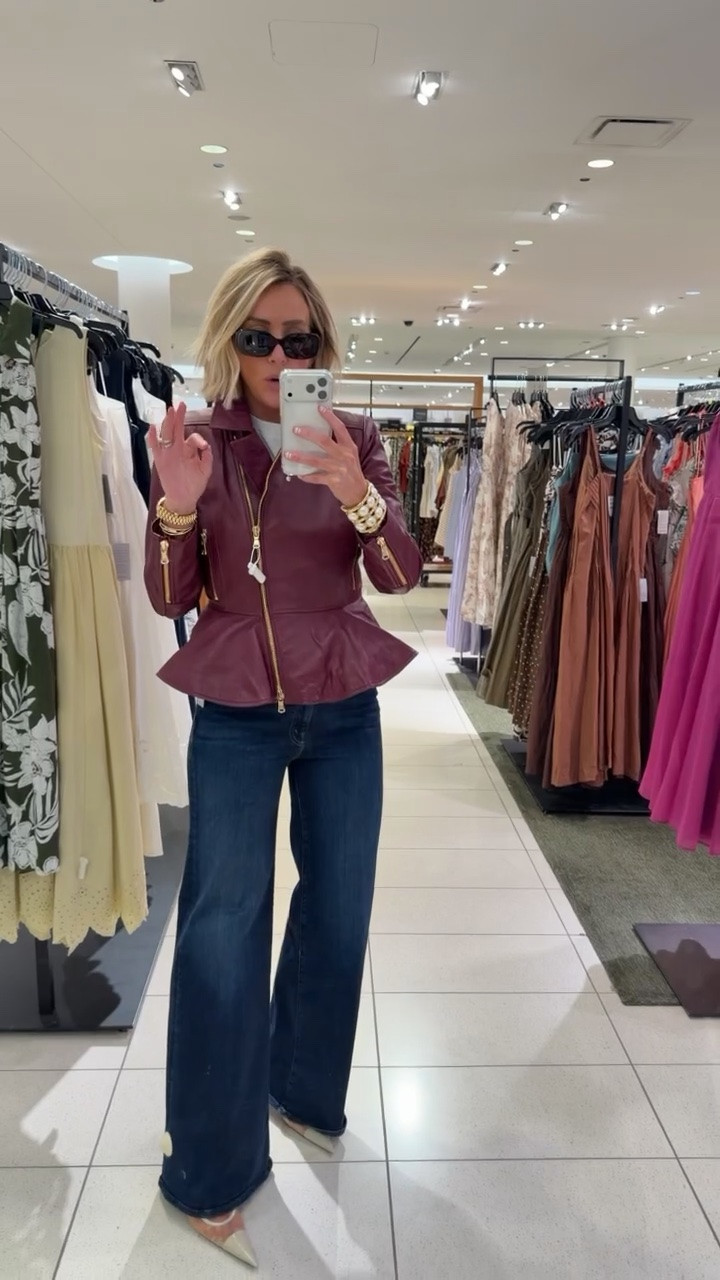 This jacket might not be fore everyone, but i’m simply in LOVE! So unique! #nsale 😍😍