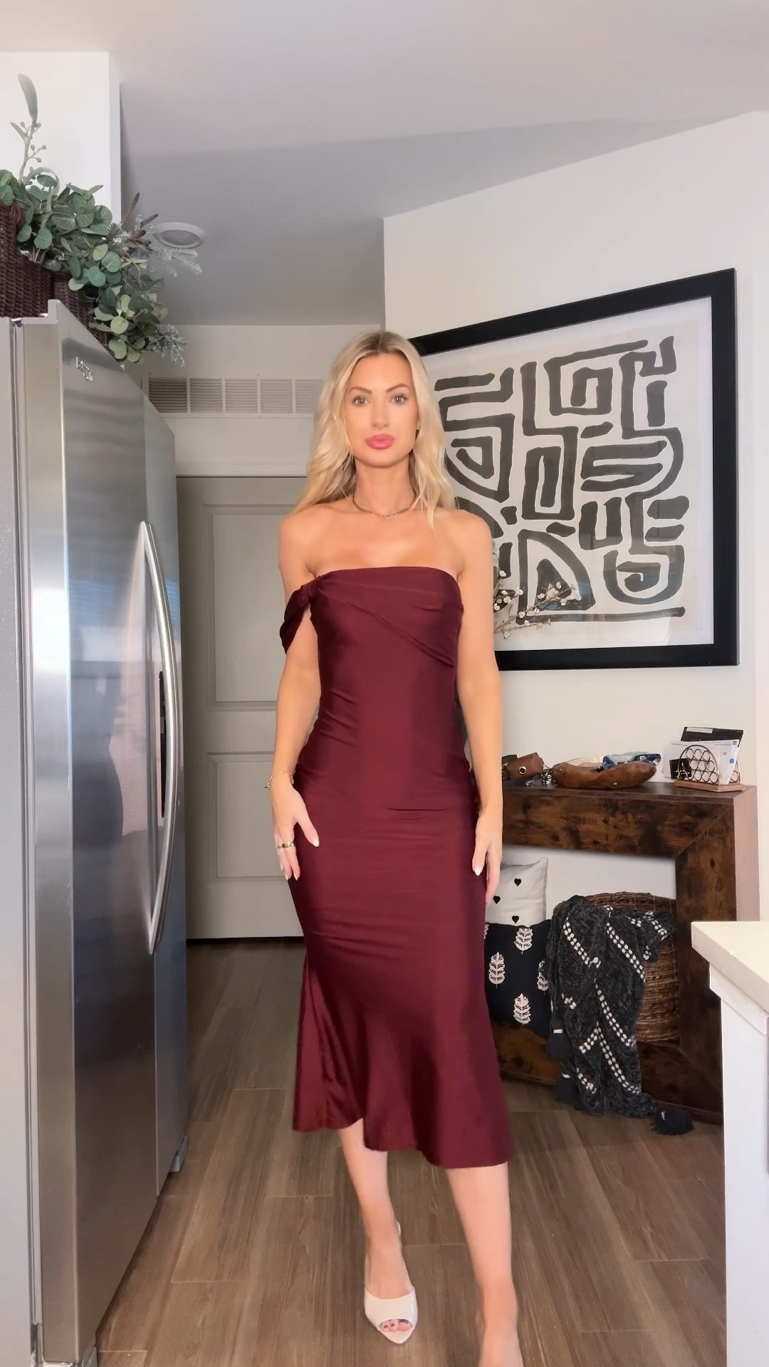 One shoulder midi dress ✨

#LTKHoliday #LTKootd #LTKStyleTip