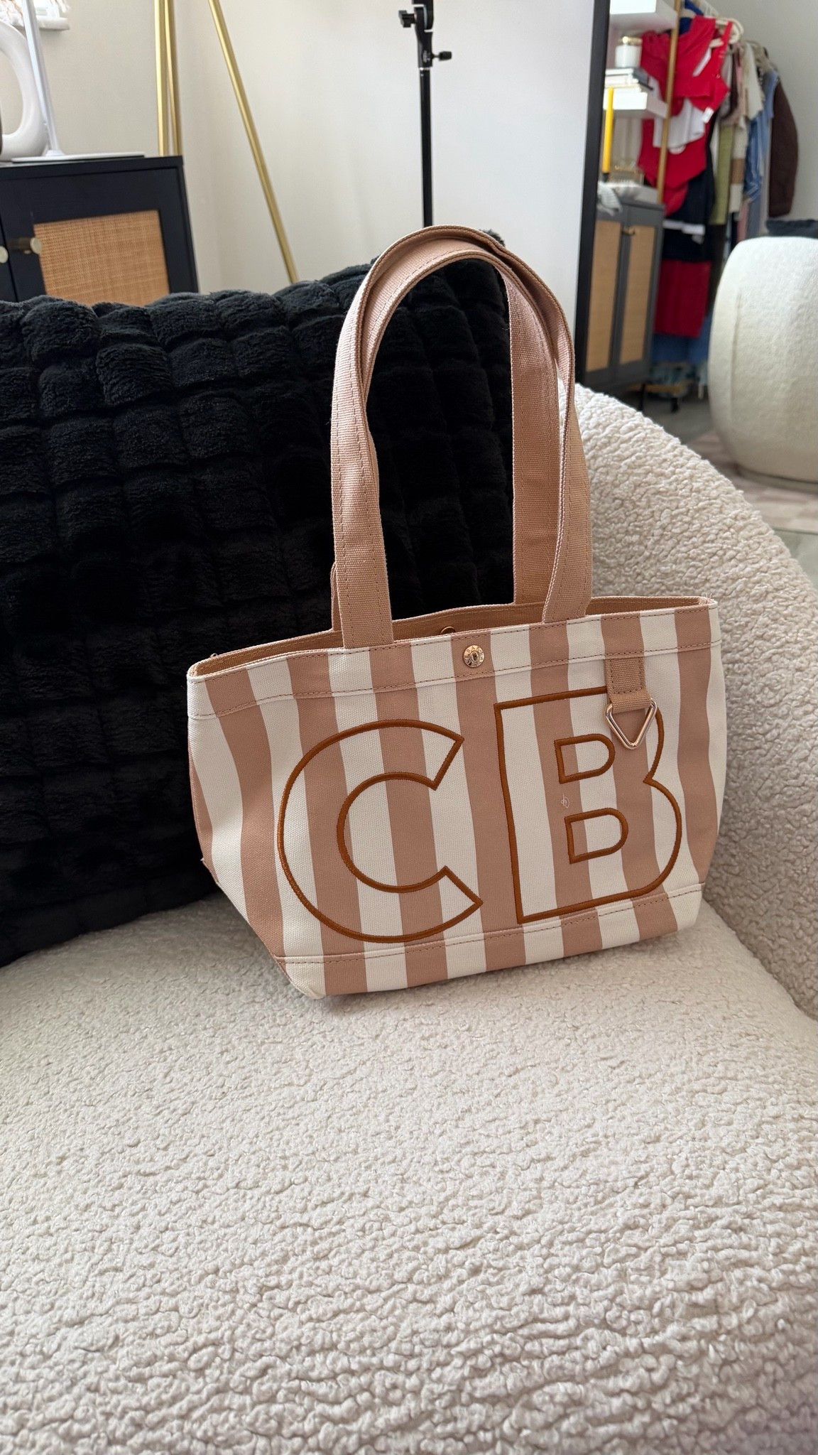Obsessed with my new bauble bar tote! 
￼

#LTKSeasonal #LTKOver40
