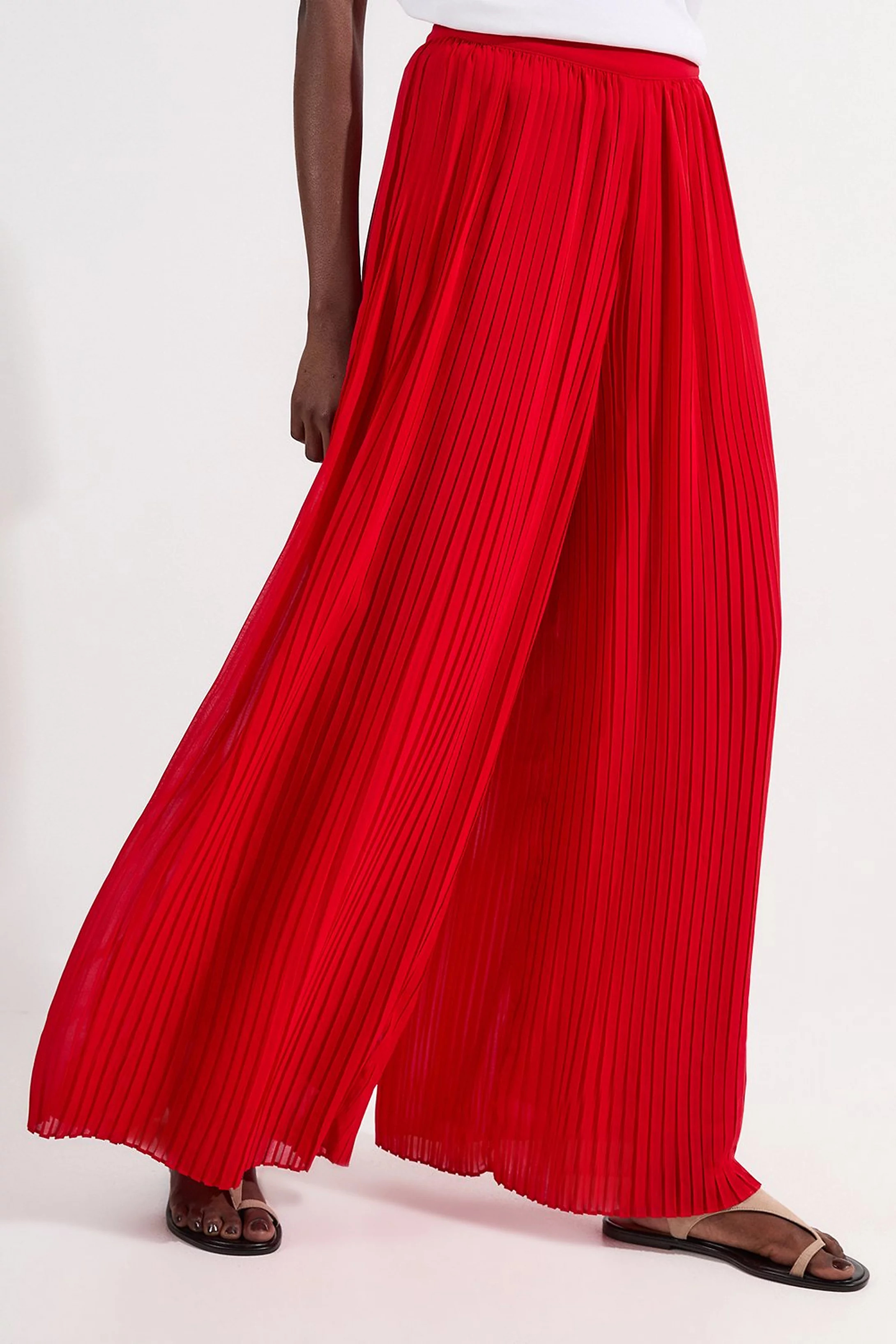 Pleated Woven Wide Leg Trousers | Karen Millen UK + IE + DE + NL