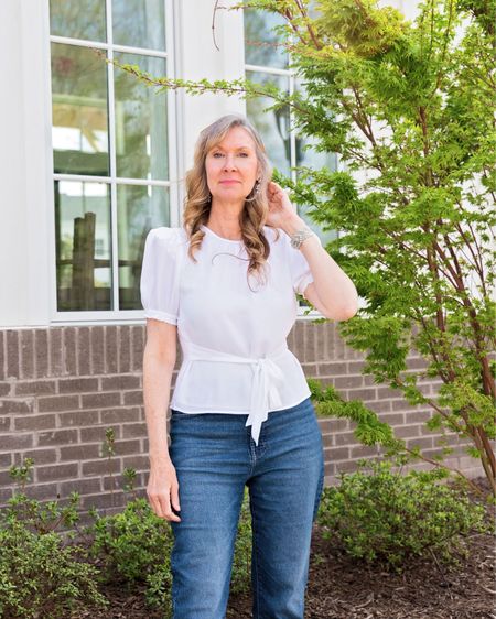 I’m loving this crisp white top with a peplum belt look. Goes great with denim or over a skirt and even looks good under a sweater or blazer! So very versatile and cool in the summer months. This one is already sold out but I’m linking some similar ones for you. 

#summerwhites #whitetop #whiteshirt #whiteblouse #peplumtops #casualwear

#LTKover40 #LTKSeasonal #LTKstyletip