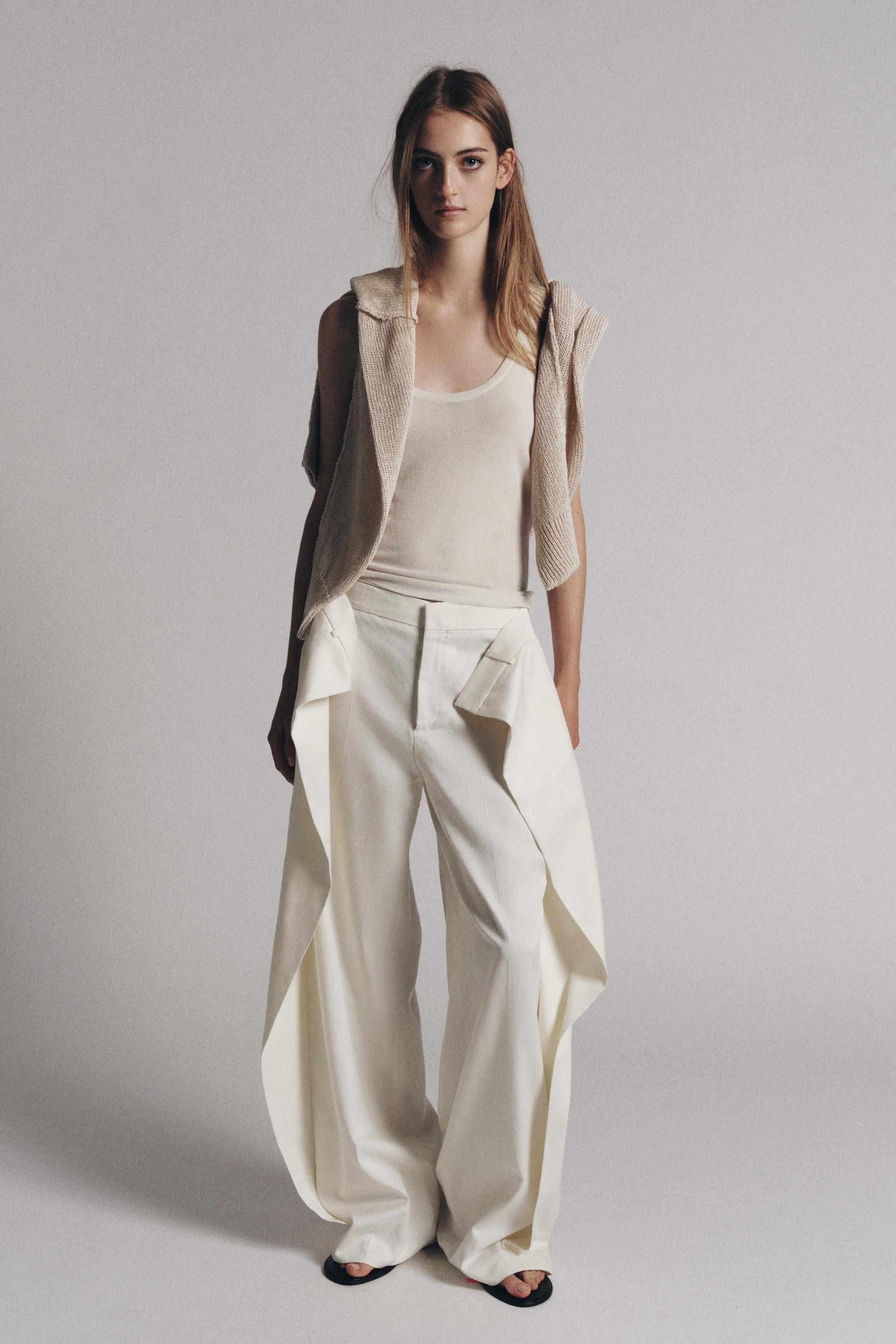 ZW COLLECTION WIDE-LEG PLEATED TROUSERS | Zara US