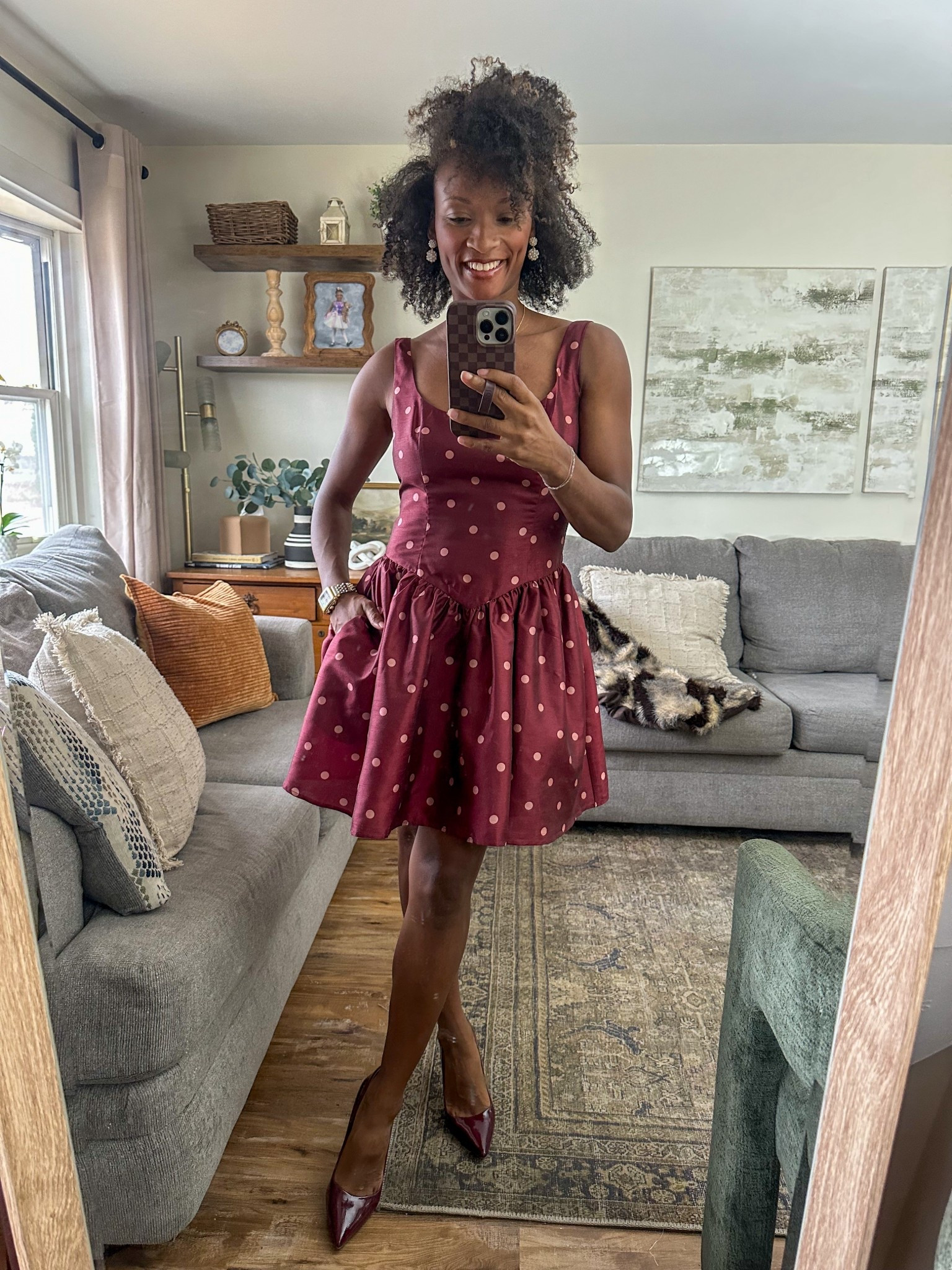 Drop hem plum mini dress with slip underneath.
Wearing size 0.  Dress has no stretch, runs true to size.
Zipper in back

#LTKHoliday