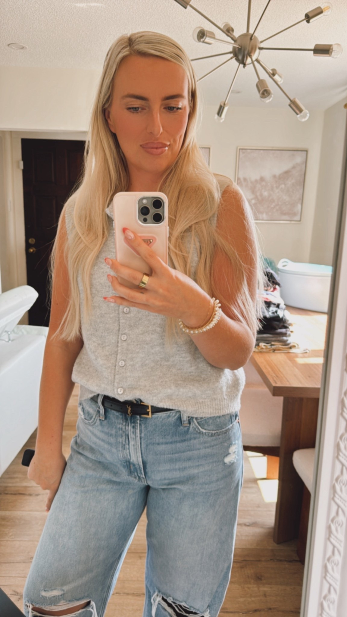 Fall transition outfit
Jeans
Denim sale
Casual outfit
Midsize style

Size large top
Size 30 jeans


#LTKFindsUnder50 #LTKMidsize #LTKStyleTip