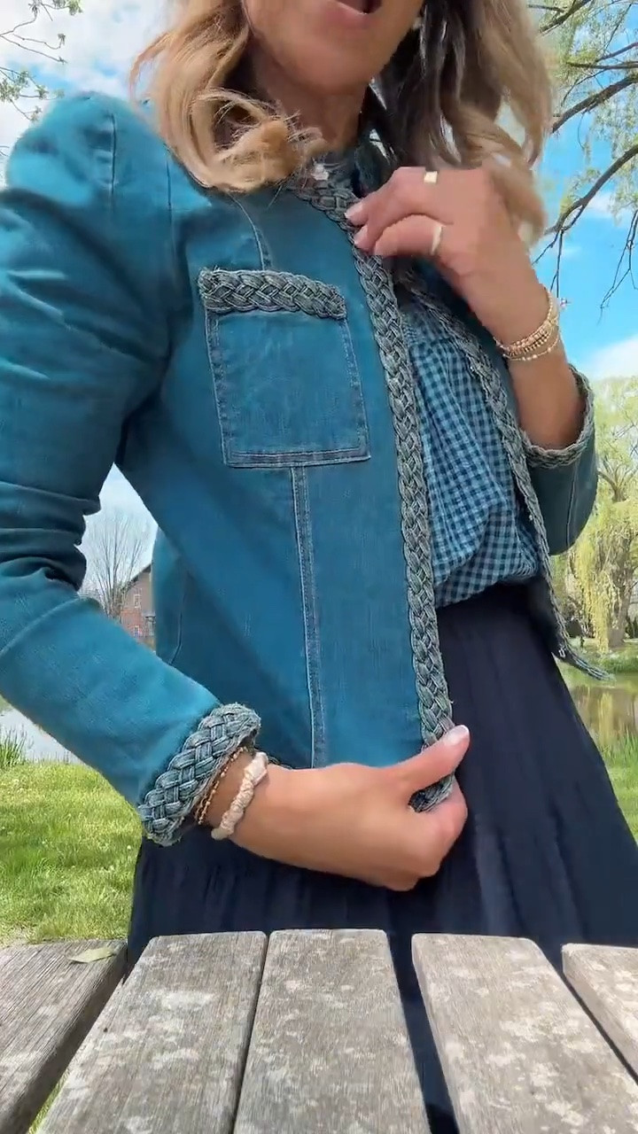 Don’t get mad at me, but this jacket sells out fast every time it comes back in stock. It’s one of those pieces people grab quickly, and I completely understand why because it goes with so many outfits. Wearing a size large.

#LTKSeasonal #LTKOver40 #LTKMidsize