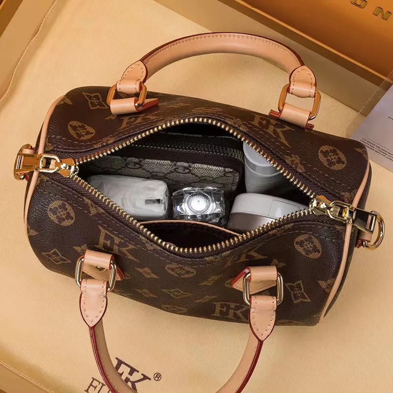 2023 Classic Traveler speedy Bag 30CM Fashion Women ShoulderBag Mono Pillow Totes Handbags Crossb... | DHGate