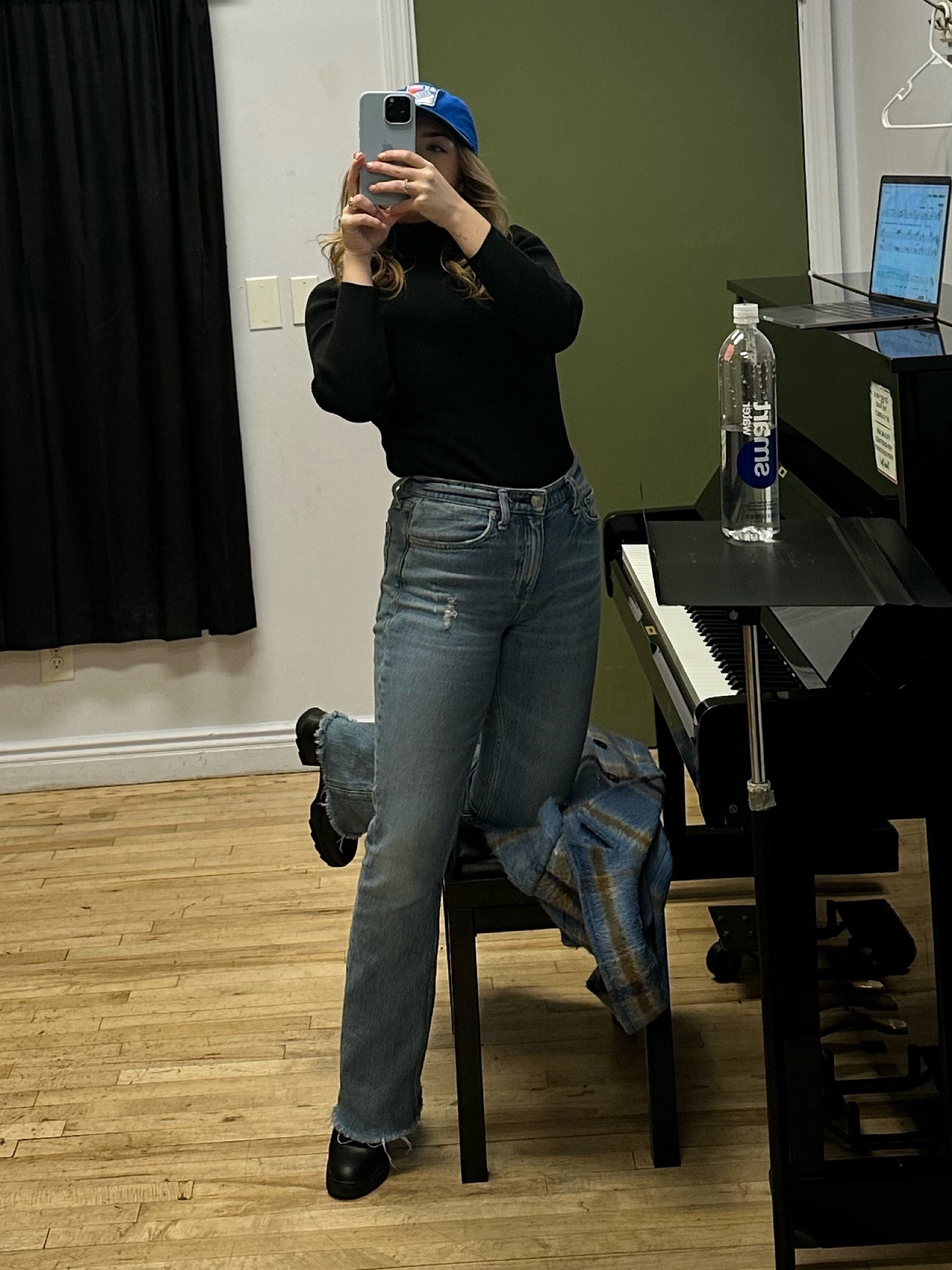 Keeping it cozy but still fashionable on a work day that requires running NYC ✨💕

#LTKstyletip #LTKmidsize #LTKSeasonal