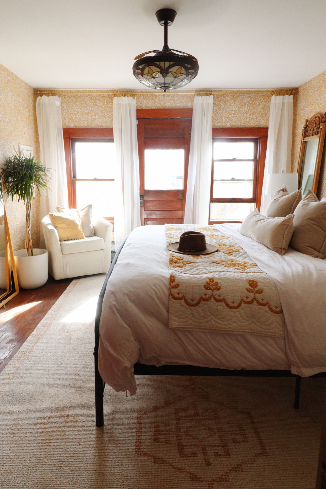 Cozy transitional bedroom 

#LTKfamily #LTKSeasonal #LTKhome