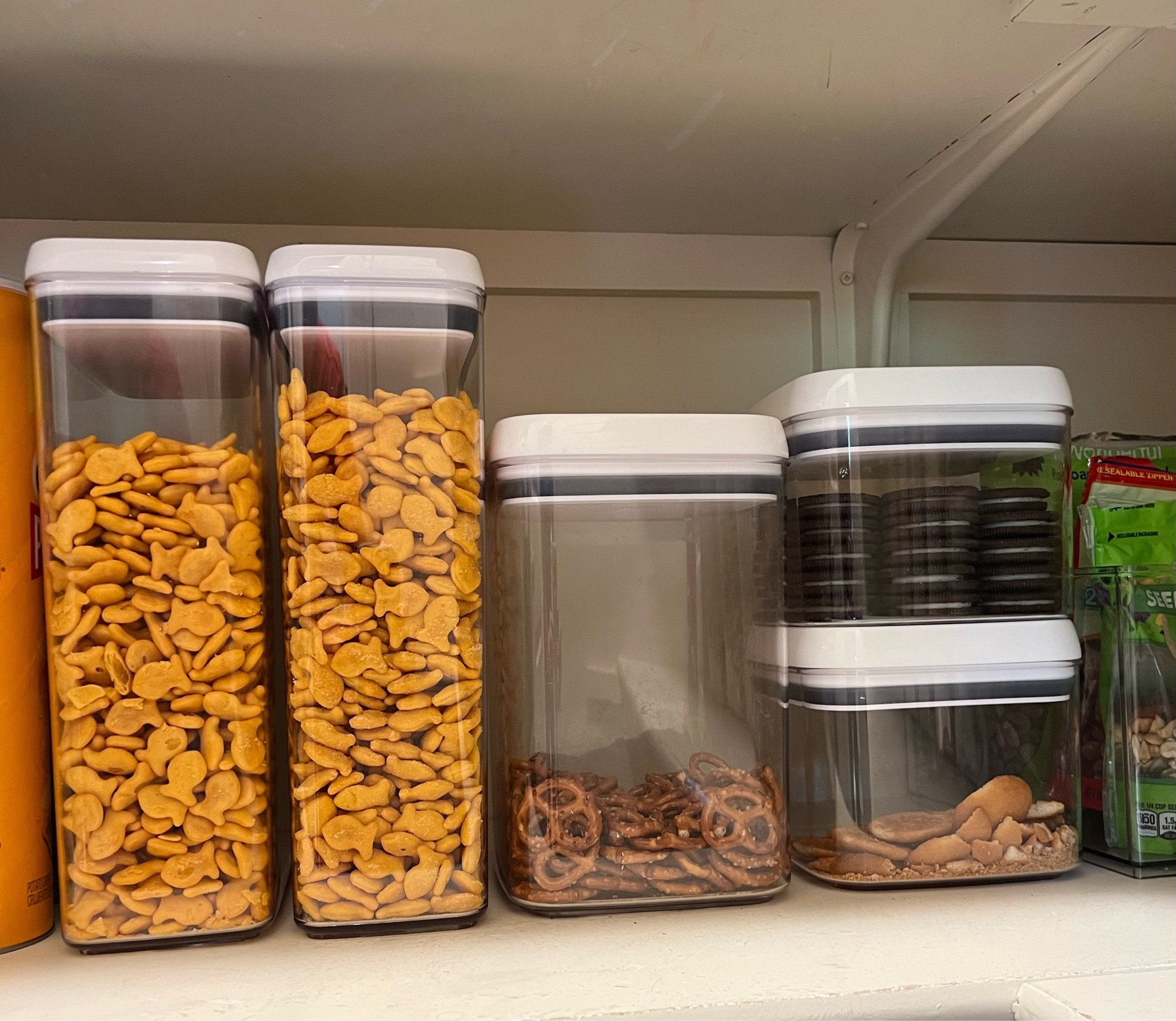 These food storage containers keep everything fresh with their air tight lids. Love using these in my pantry! So many sizes available!
Pantry organization, clear containers, aesthetic, lids, snap

#LTKHome #LTKFindsUnder50