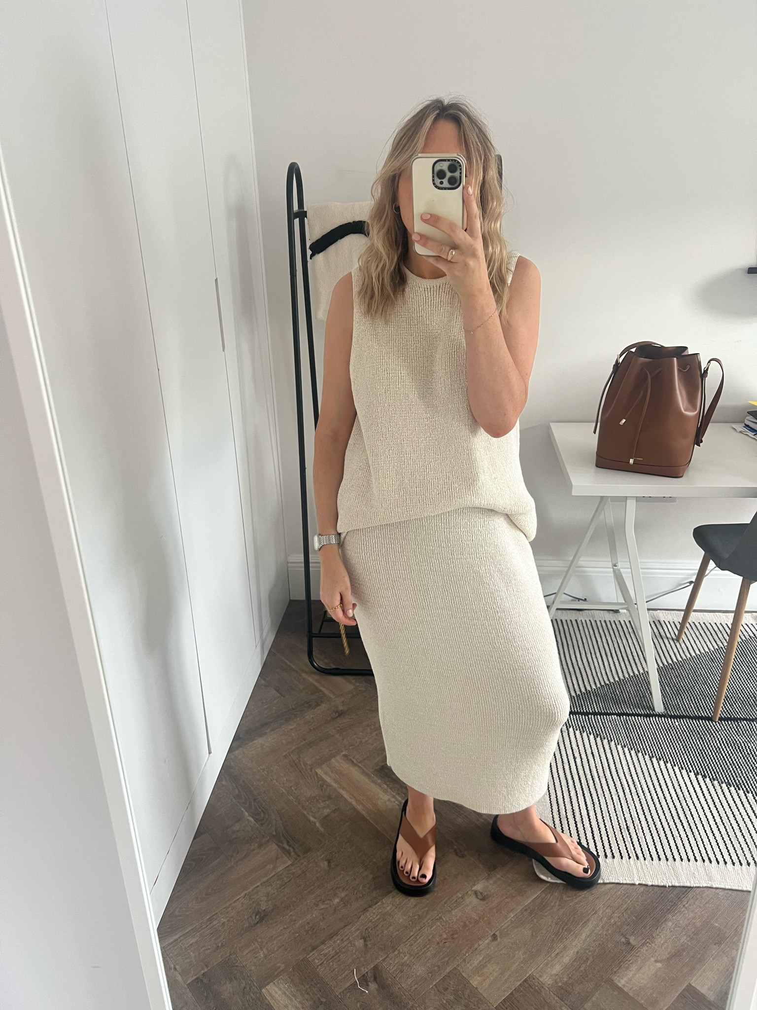 The Knit co-ord of dreams that keeps coming back in stock!

Neutral outfit
H&M
Everyday style
Work wardrobe 

#LTKFind #LTKunder50 #LTKstyletip