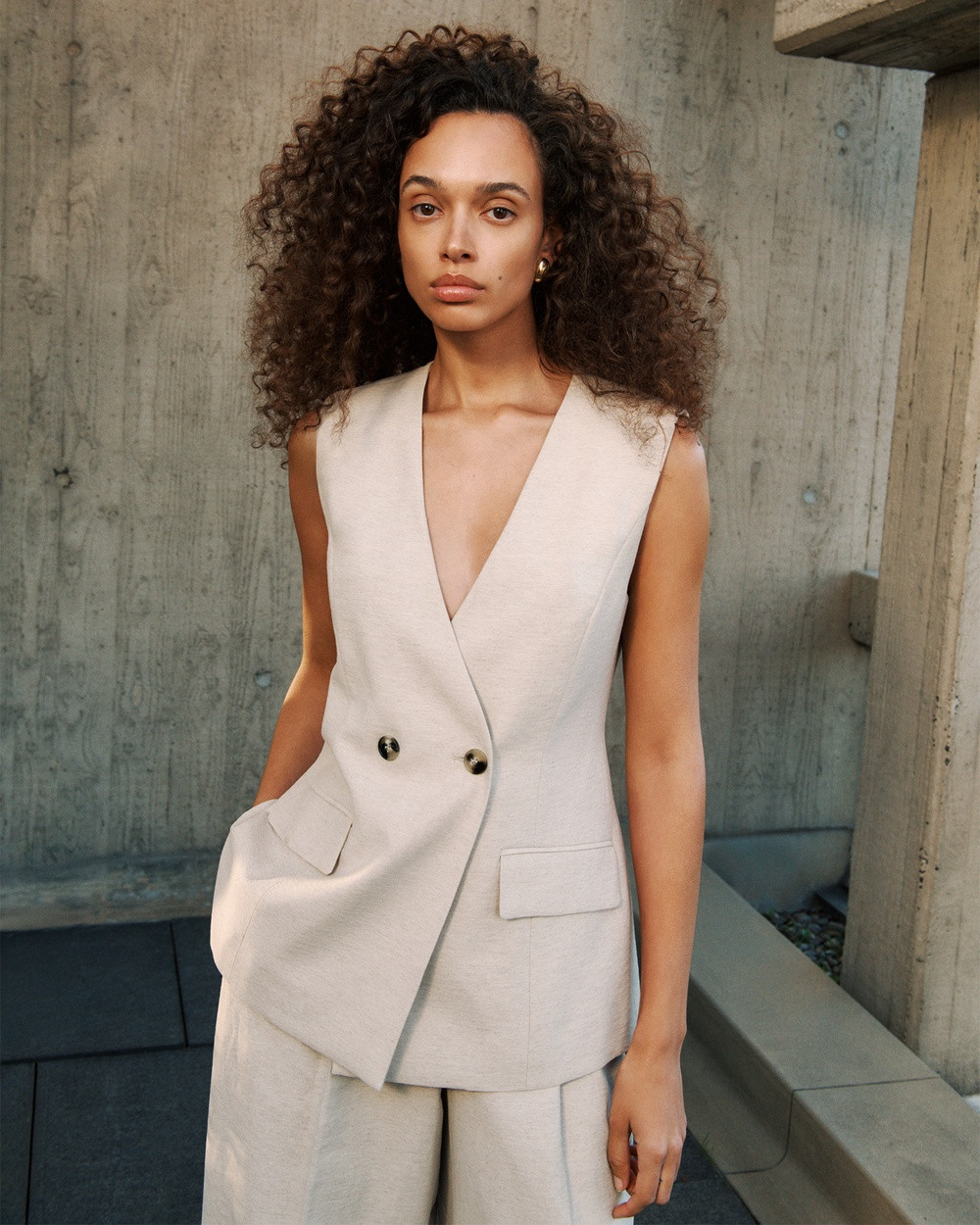 Trenery - Linen Blend Tailored Vest in Stone - Coats & Jackets (Neutrals) Linen Blend Tailored Vest in Stone | THE ICONIC (AU & NZ)