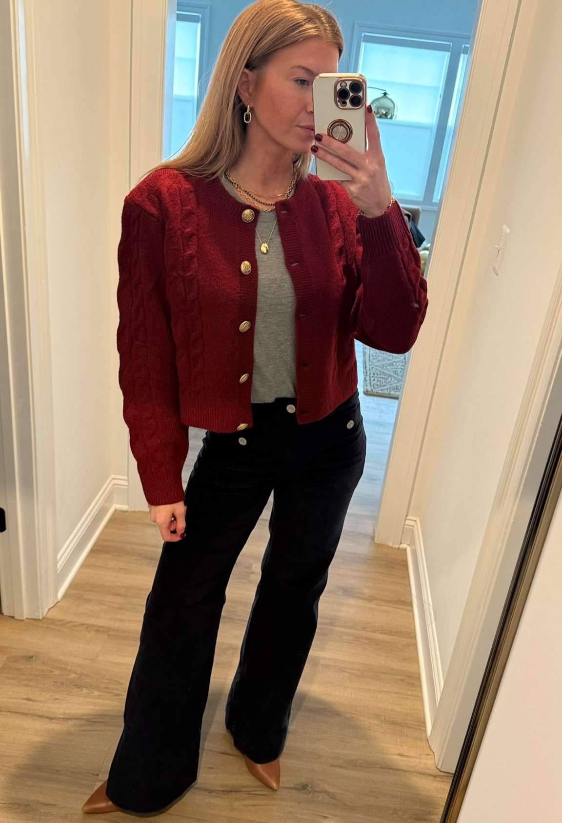 Burgundy and navy look. 
CARDIGAN: TTS, wearing a S
PANTS: TTS, wearing a 25
TEE: it’s a men’s and I wear a S, relaxed oversized fit. 


#LTKstyletip #LTKsalealert #LTKworkwear