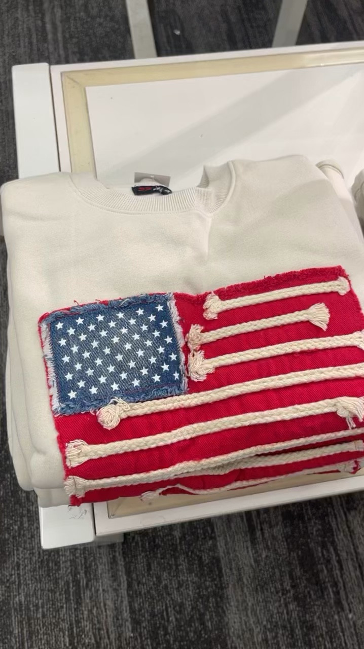 Loving all of the USA pieces at Target right now. Just grabbed the flag sweatshirt and love it so much!🇺🇸