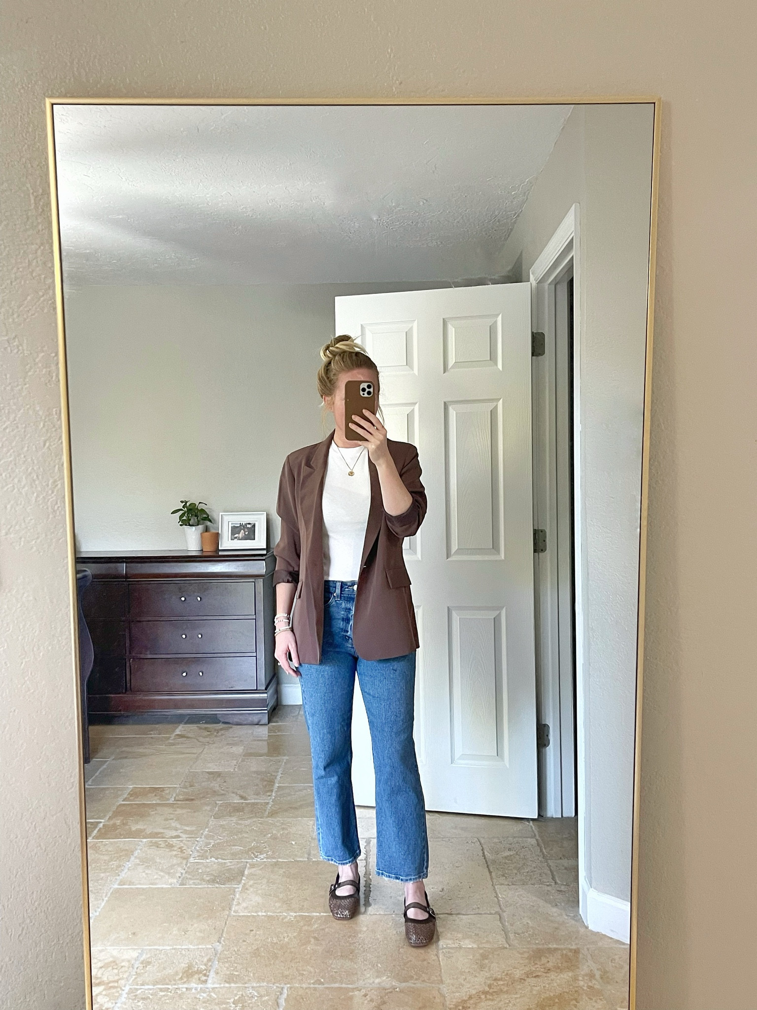 Casual Friday look: white tee, oversized dark brown blazer, straight leg jeans, dark brown mesh ballet flats 

Casual looks, blazers, women’s outfit ideas, fall looks, fall outfits 

#LTKFindsUnder50 #LTKFindsUnder100 #LTKWorkwear
