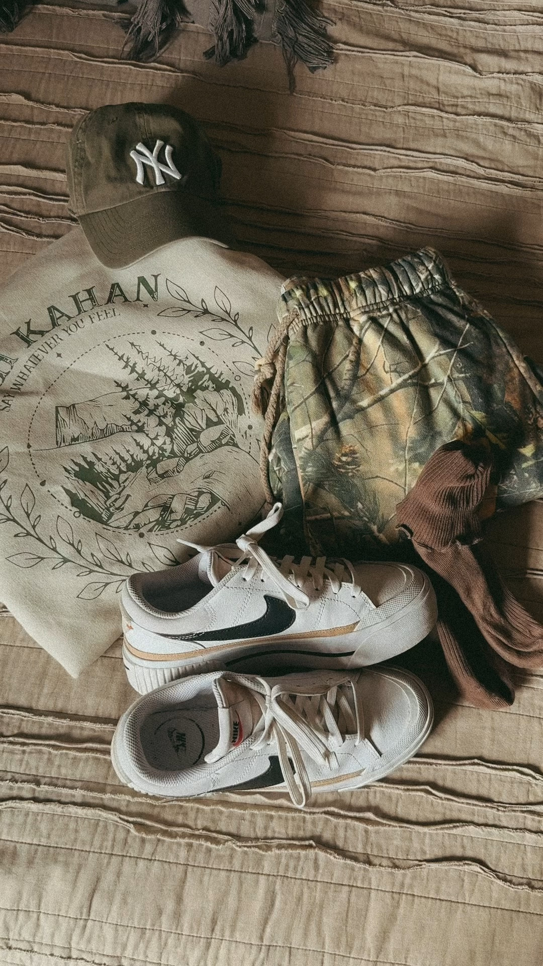 Noah Lagan Sweatshirt from tik tok shop! Linked it there :) @daniellabopp

Also bag is a bucket bag from Zara couldn’t link :(

#LTKStyleTip #LTKVideo #LTKSeasonal