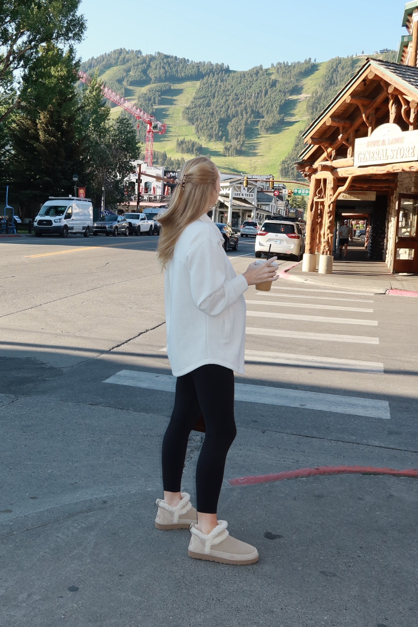 Wore this cozy legging outfit in jackson and can’t wait to wear it here later this fall, it’s the perfect postpartum outfit! 

Uggs // mini Uggs // align leggings // bump style

#LTKSeasonal #LTKTravel #LTKBump