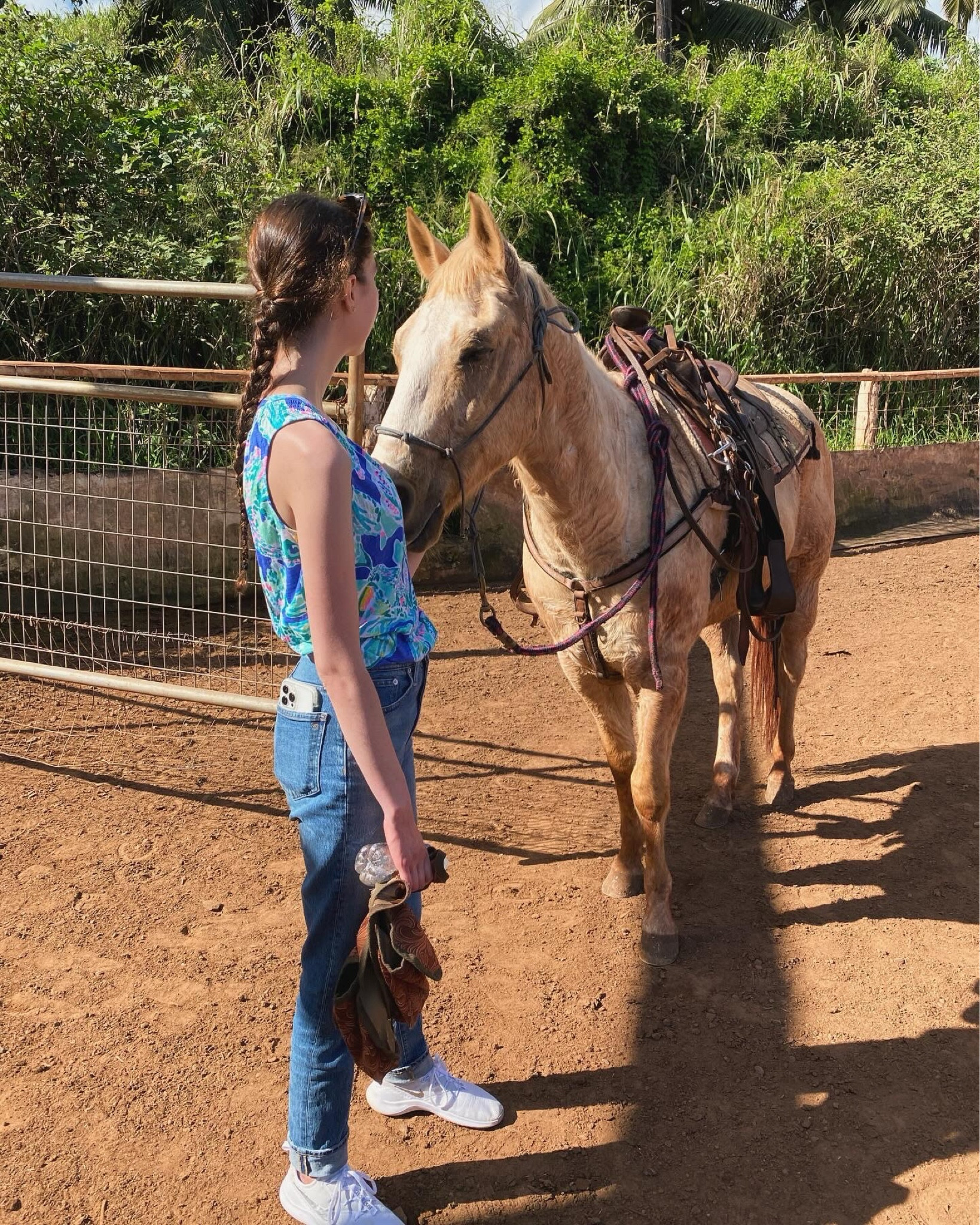 Horseback riding in Maui! 🌺🐴🌴

#Hawaii #Travel #Vacation #Tropical @LillyPulitzer #Outdoors @Madewell #Denim #WarmWeather @Loft @Nike

#LTKGiftGuide #LTKtravel #LTKHoliday