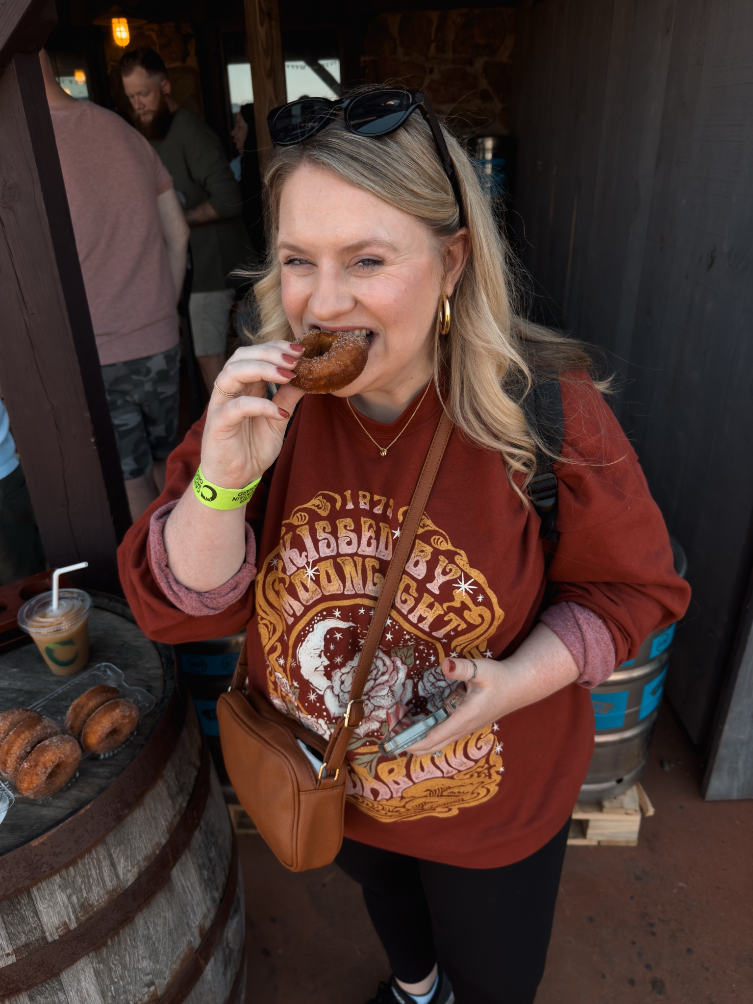Chowing on some apple cider donuts 🍩 love this billabong sweatshirt for fall

#LTKFindsUnder100 #LTKSeasonal #LTKMidsize