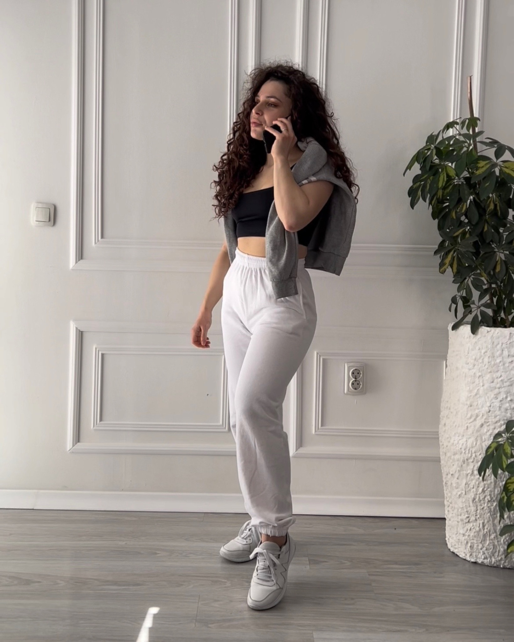 Top: size XS 

Shein code: lostaholics 
•
Joggers, white sneakers, spring outfit, gym outfit, transitional outfit 

#LTKSeasonal #LTKFind #LTKsalealert