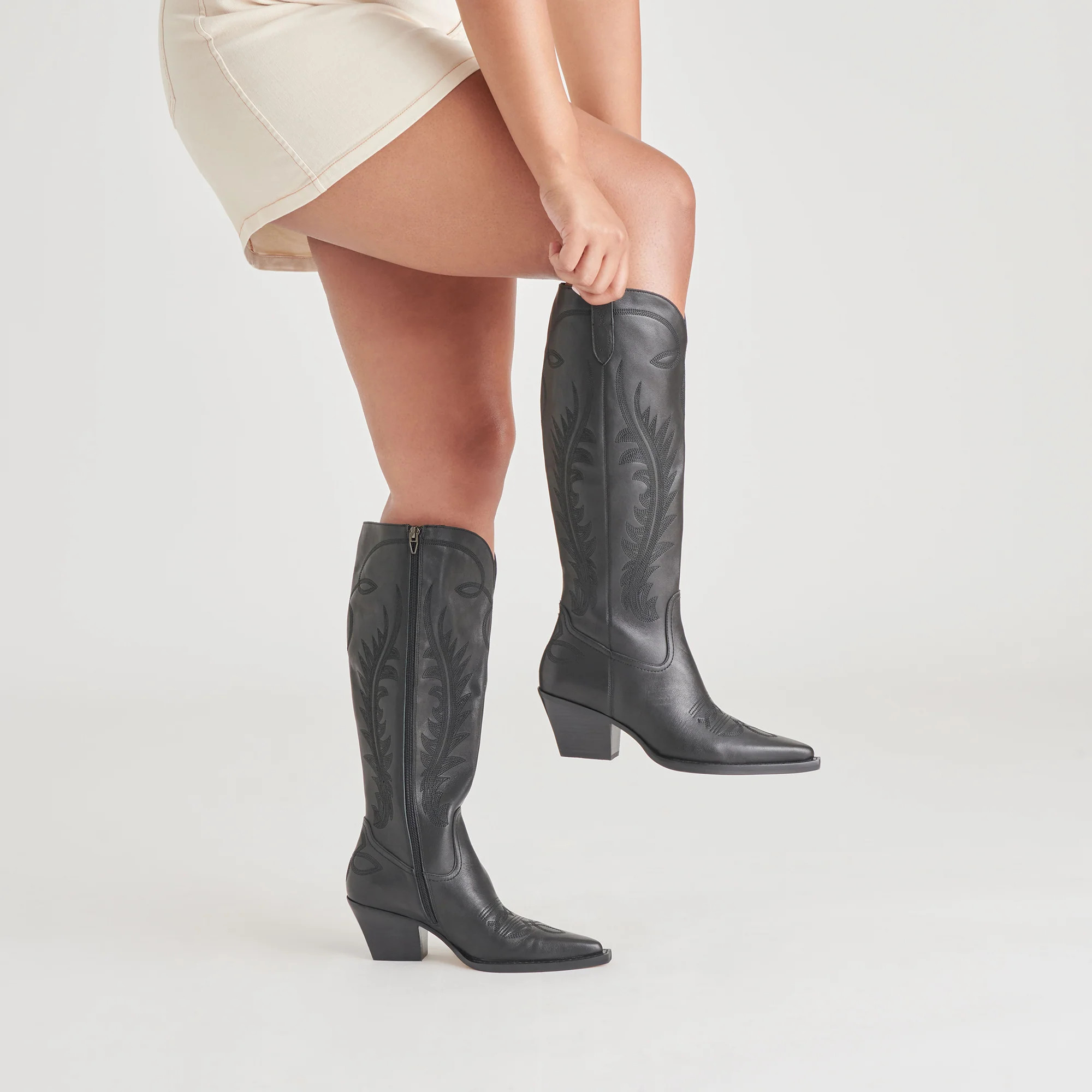 RYATT WIDE CALF BOOTS BLACK LEATHER | DolceVita.com