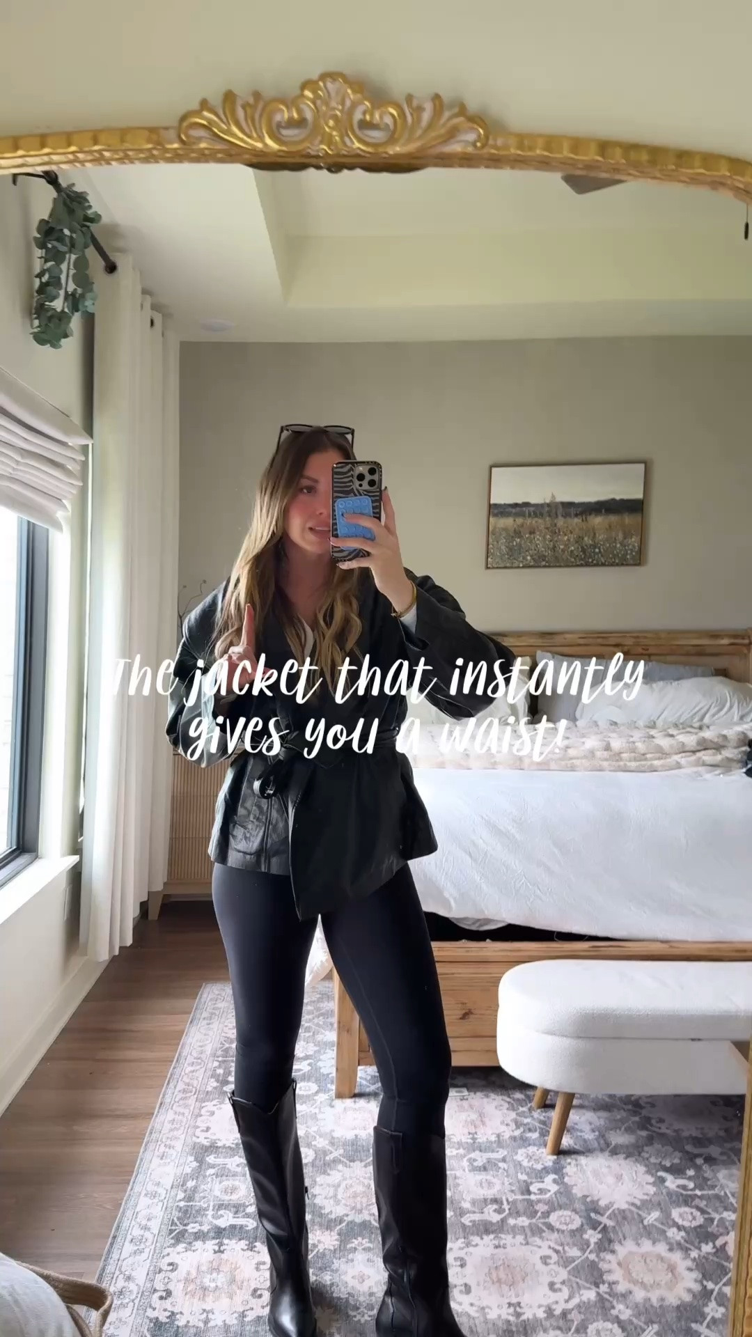 If you’re looking for that perfect leather jacket that actually has shape and gives you instant curves I highly recommend this one! It’s sold out once and is already selling out again. I’m 510 wearing a medium.