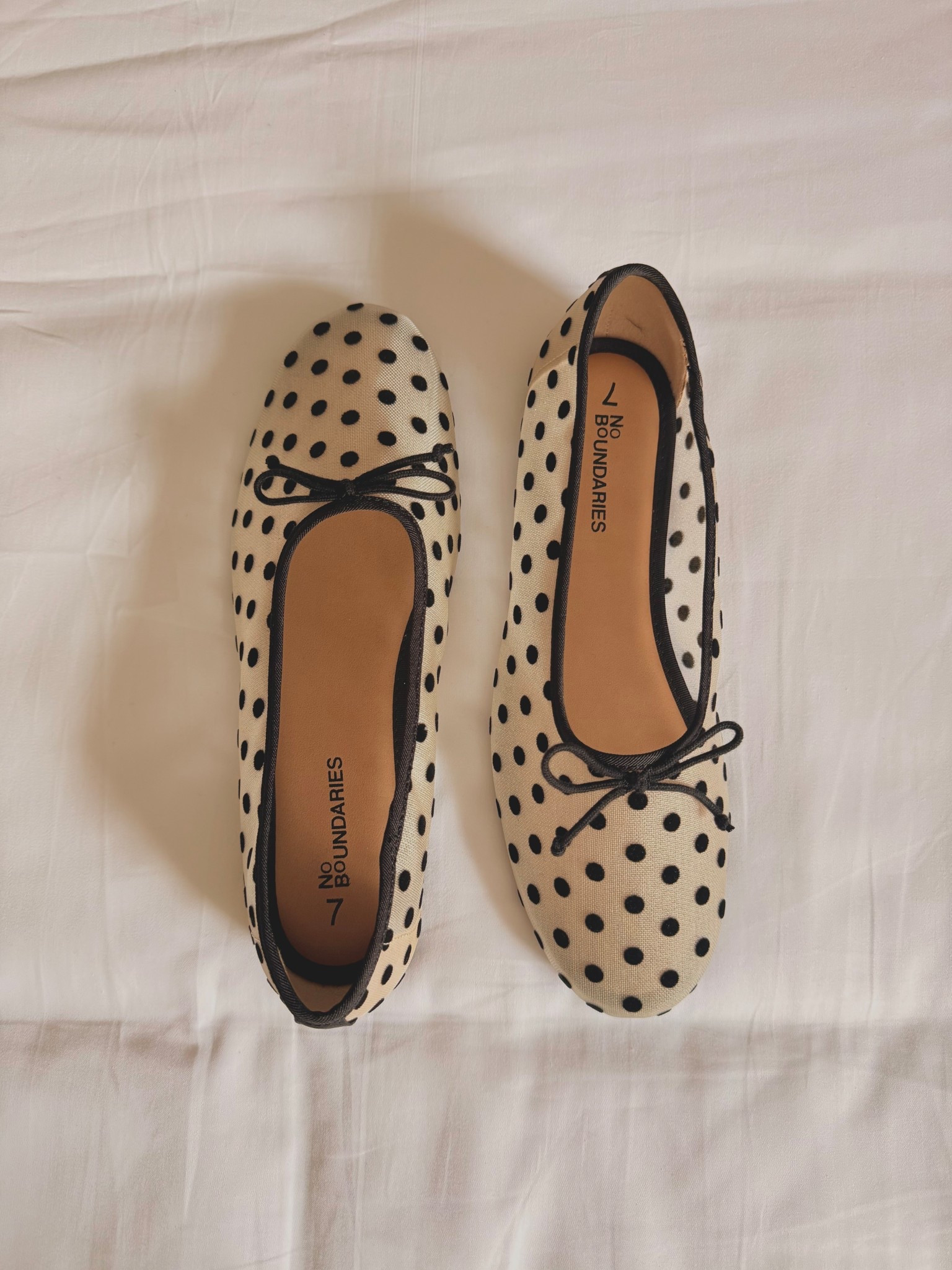 Polk a dots flats ⭐️🧸💝 
I LOVE and for the price ! YES #shoes #cheap #polkadots #style #inspo #trendy #2026 #walmart

#LTKFindsUnder50 #LTKootd #LTKSaleAlert