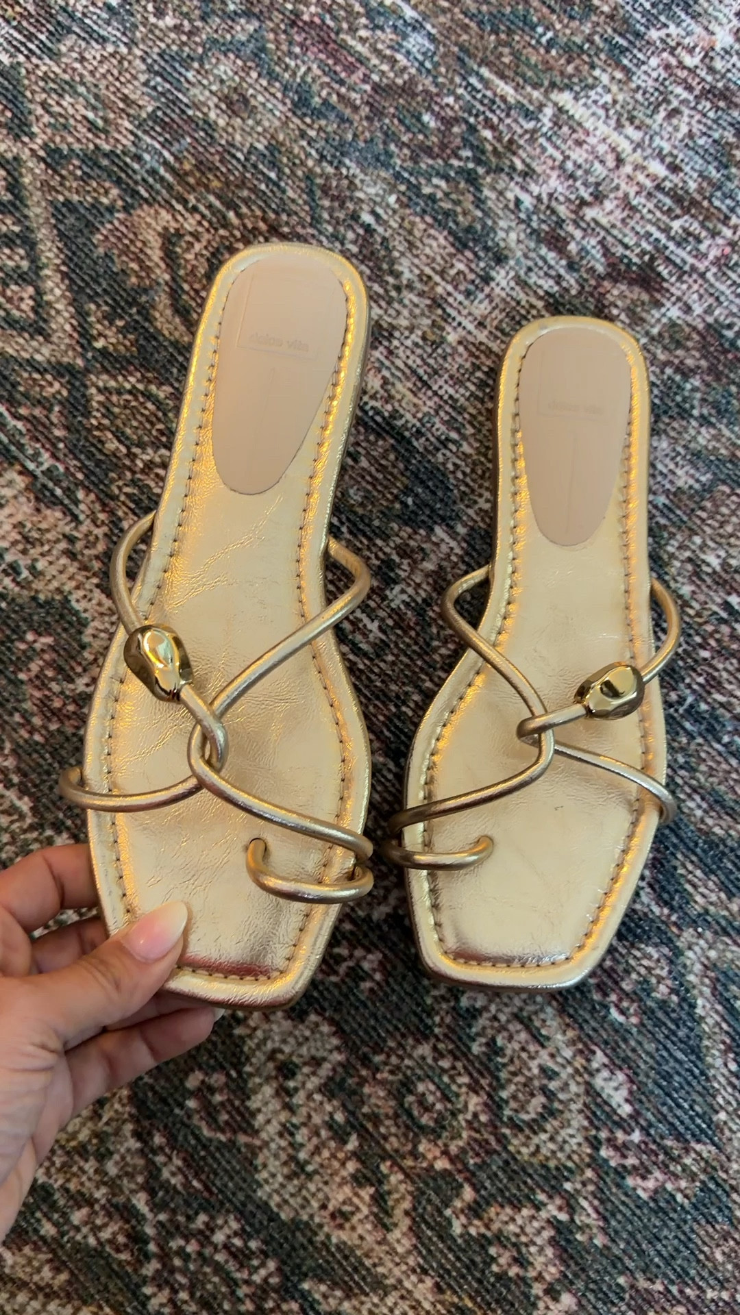 Great neutral sandal and the price point of these are amazing!  Gold is such a chic color ♥️ very tts   