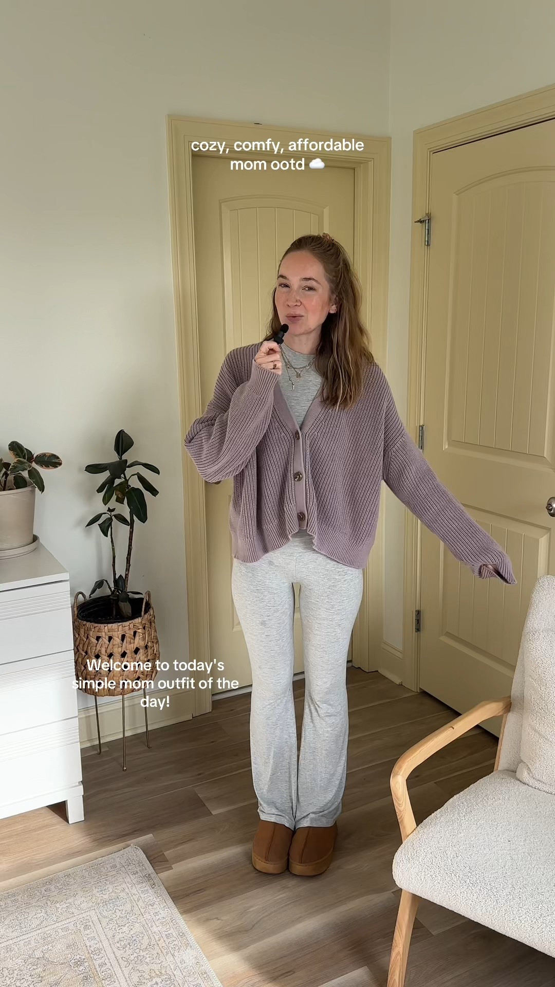 Peak cozy in today’s simple mom ootd! 

#LTKootd #LTKmomlife #LTKFindsUnder50