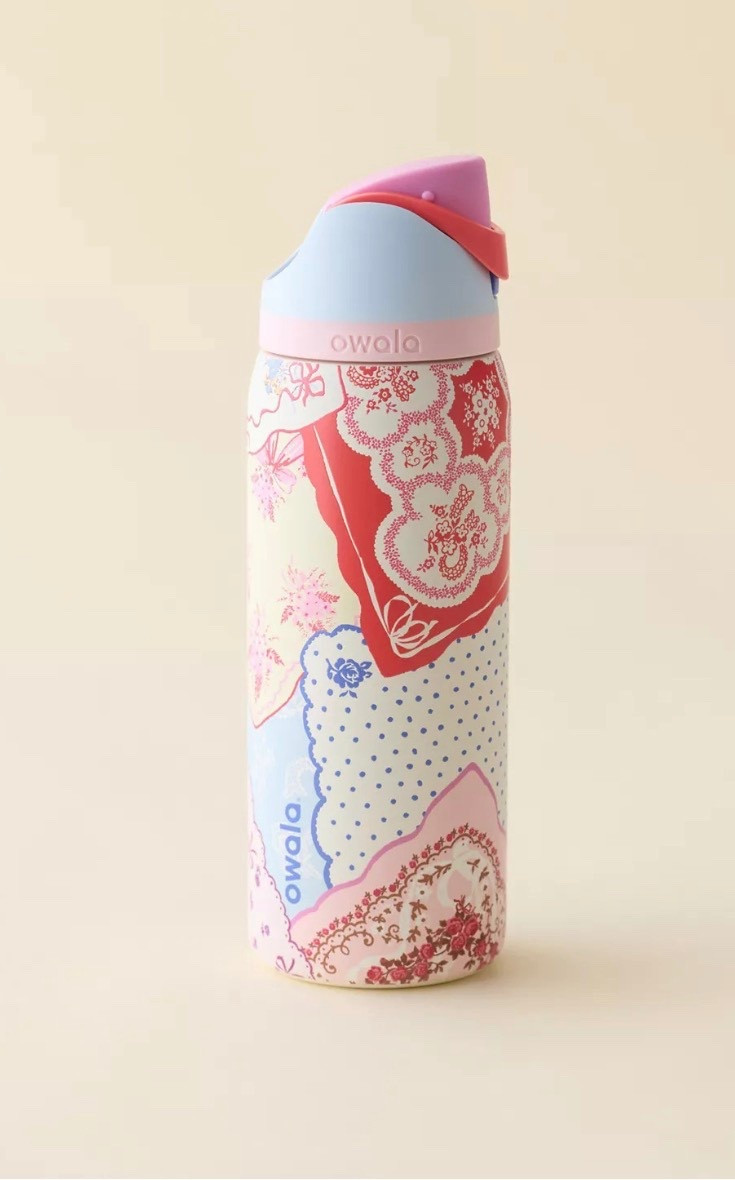 Owala UO Exclusive Hankies Print FreeSip 32 oz Water Bottle

#LTKTravel #LTKfitnessgoals #LTKActive