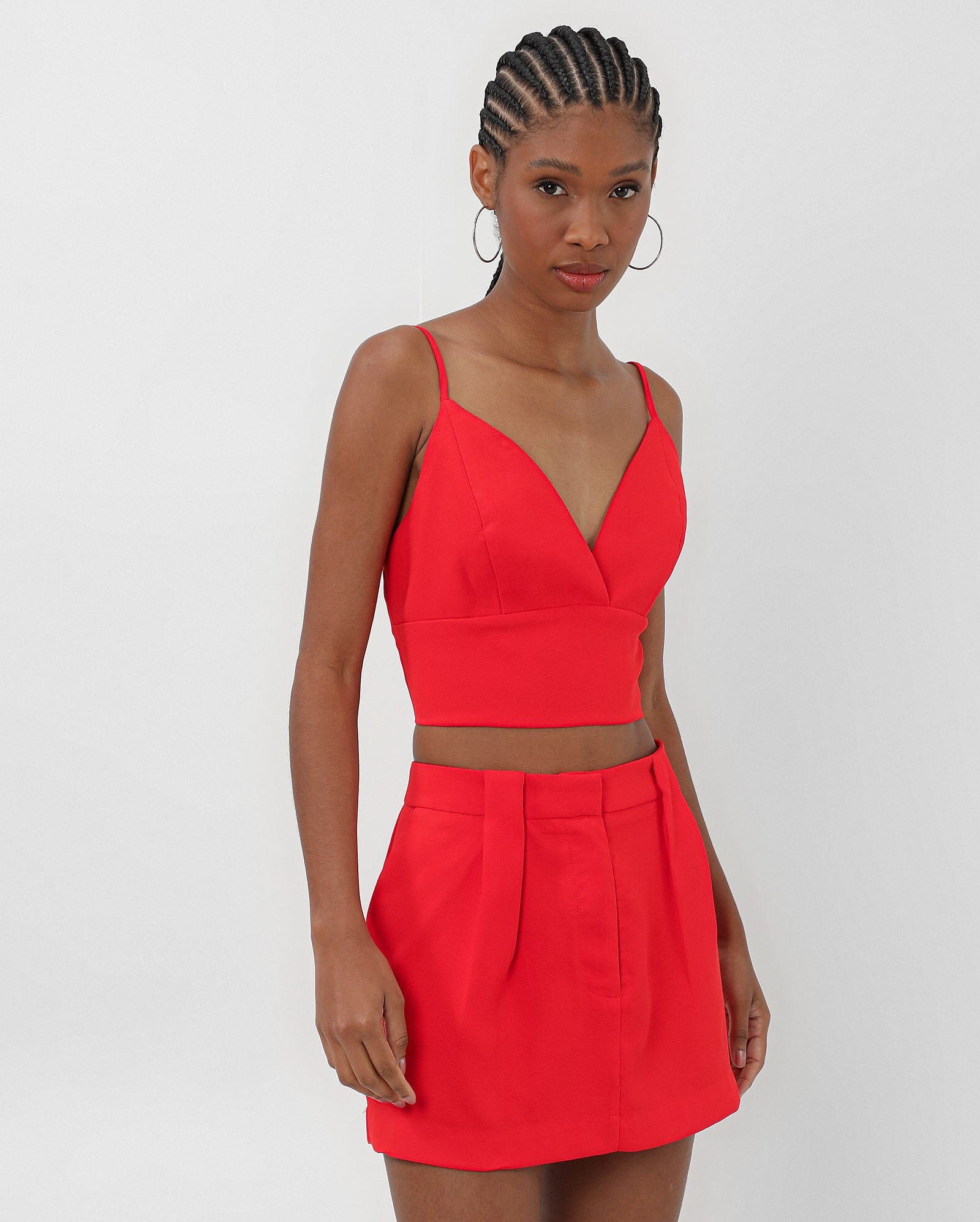 Regata cropped decote v com lastex vermelha | Pool by Riachuelo | Riachuelo (BR)