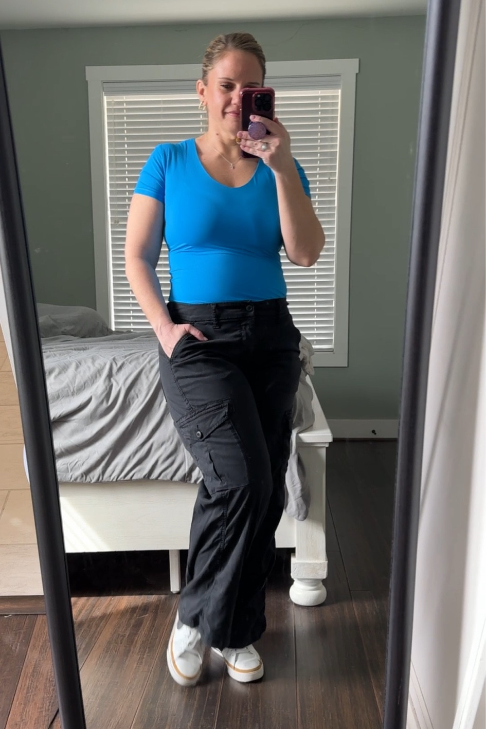 Cute and casual fit! I love these cargos from American Eagle! 

#LTKWatchNow #LTKFindsUnder50
