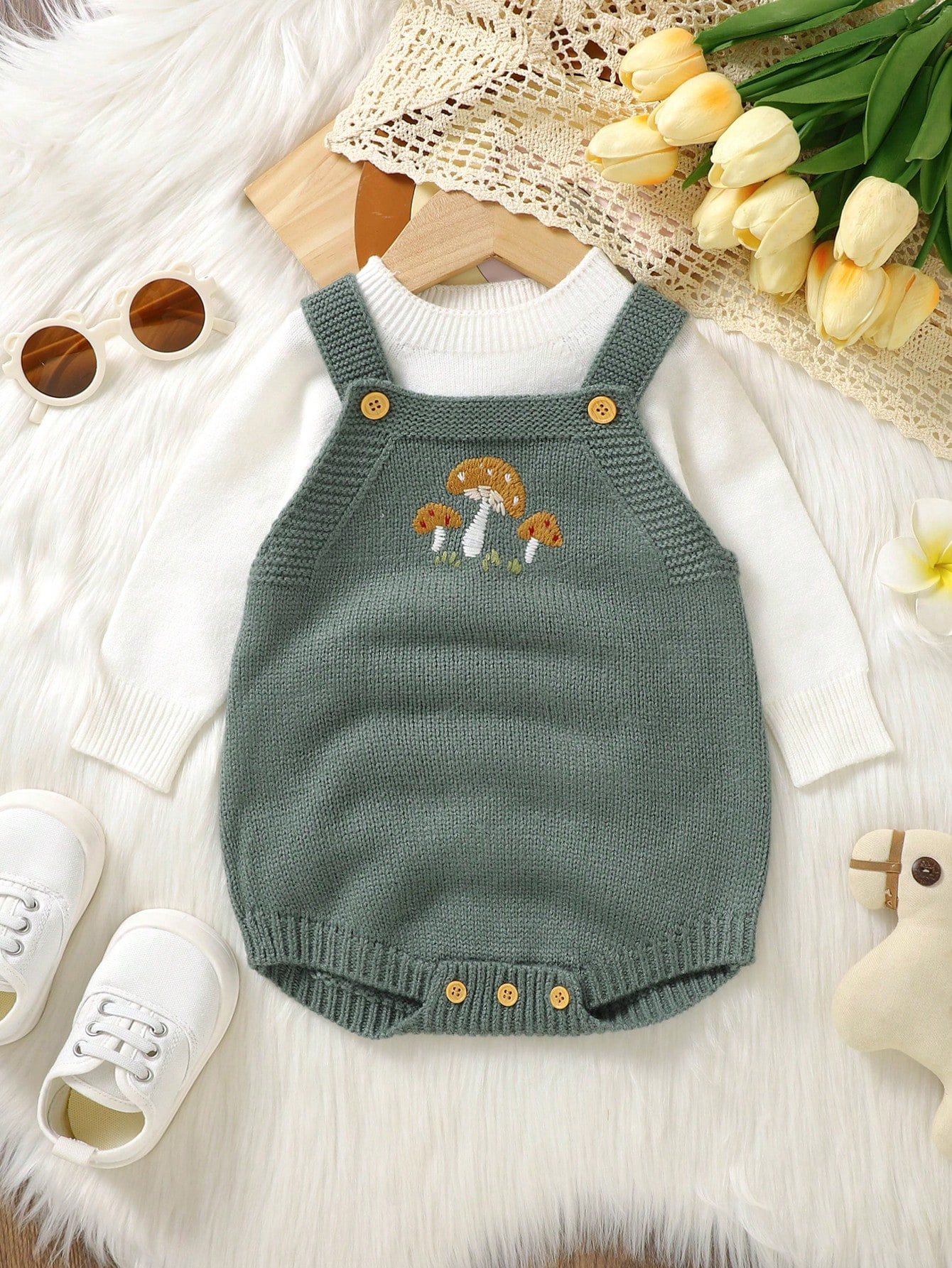 Baby Girl Mushroom Embroidery Knit Bodysuit Without Tee | SHEIN