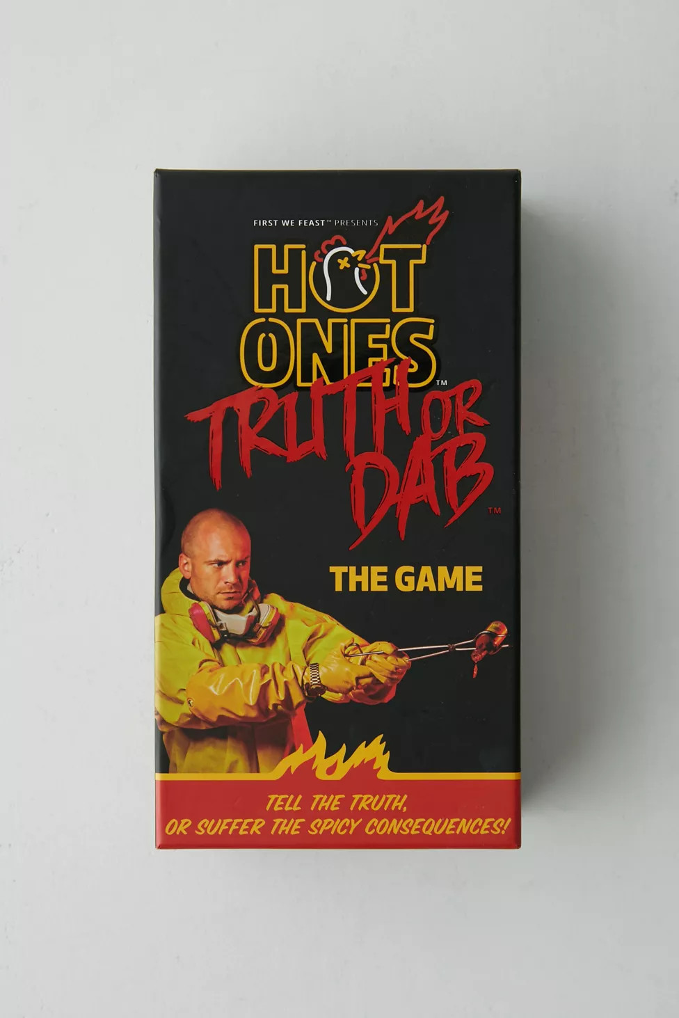 Hot Ones Truth Or Dab The Game | Urban Outfitters (US and RoW)