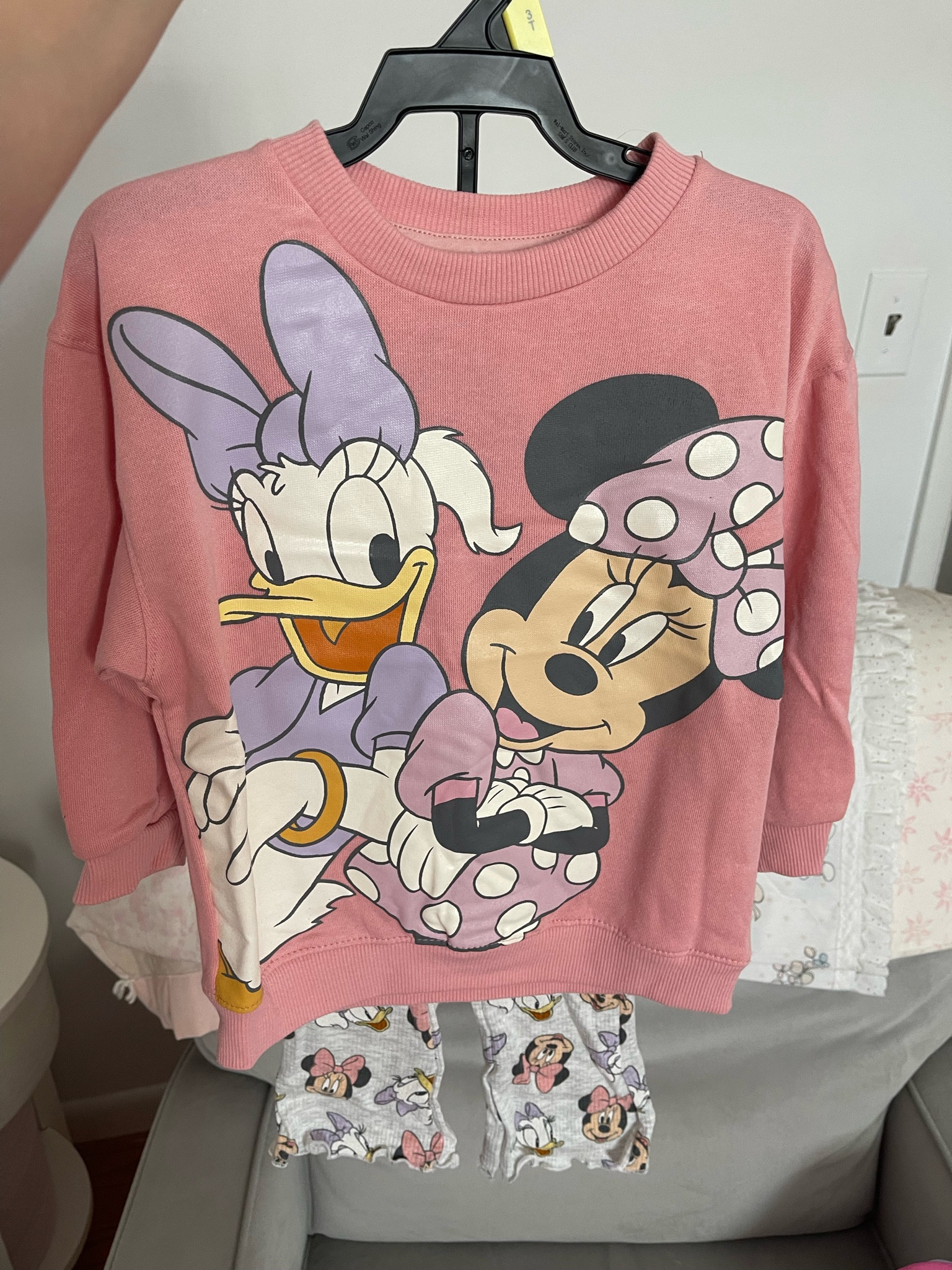 The cutest set! Minnie Mouse and Daisy Duck Toddler Girl Graphic Sweatshirt and Leggings Set! 

#LTKFindsUnder50 #LTKFamily #LTKBacktoSchool
