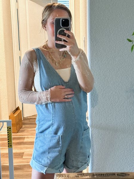 Obsessed with these free people denim overalls— bump friendly!! I got my normal size 33 weeks pregnant! Amazo

#LTKBump #LTKTravel #LTKStyleTip