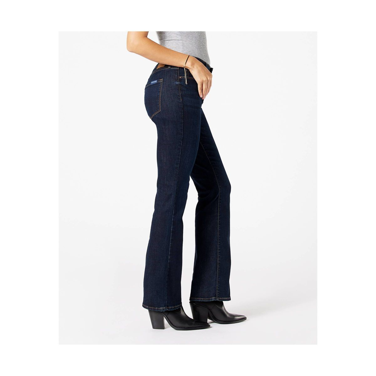 DENIZEN® from Levi's® Women's Mid-Rise Bootcut Jeans | Target