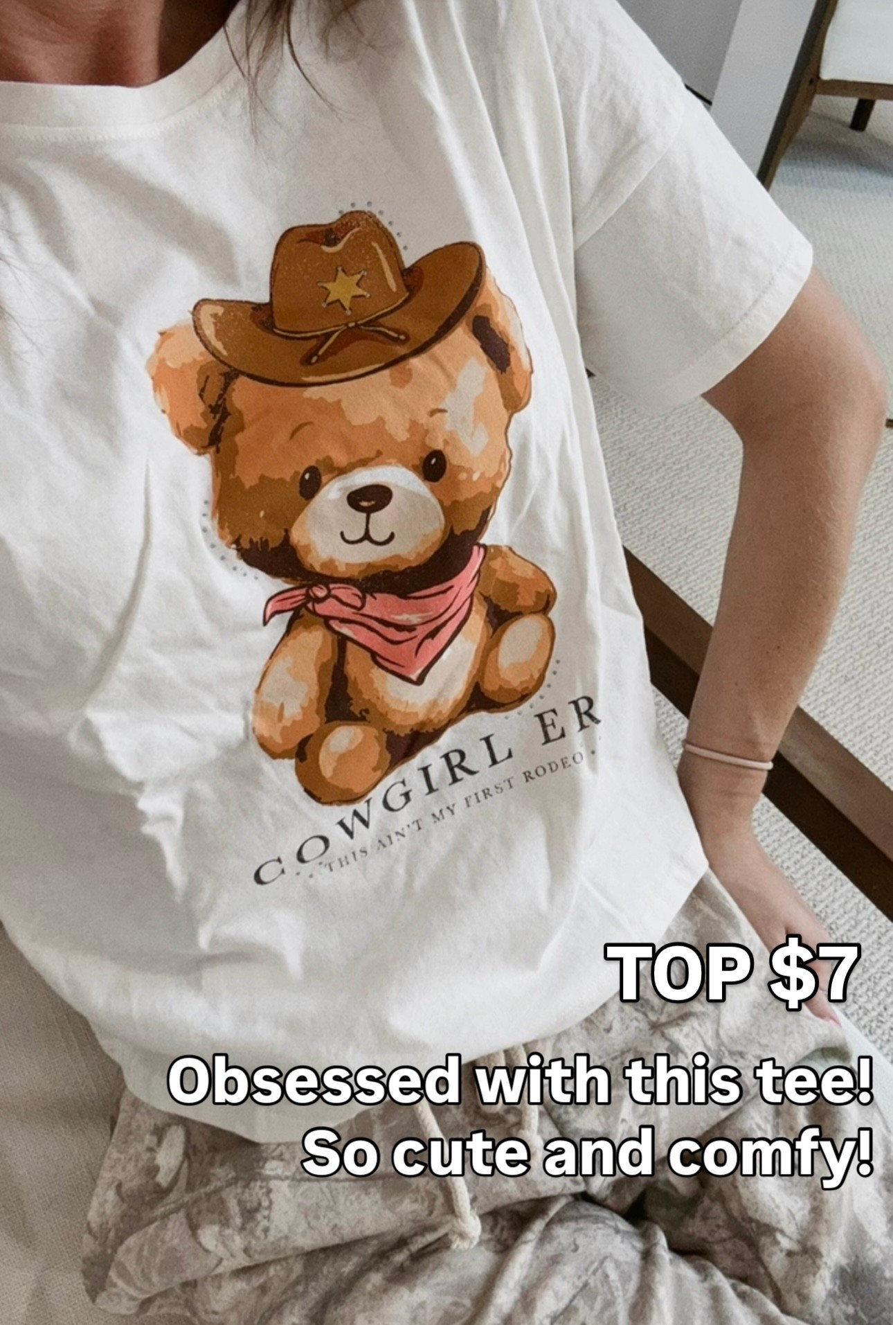 Obsessed with this tee! So cute and perfect to throw on and go!

#Walmart #WalmartPartner #WalmartFinds #WalmartStyle