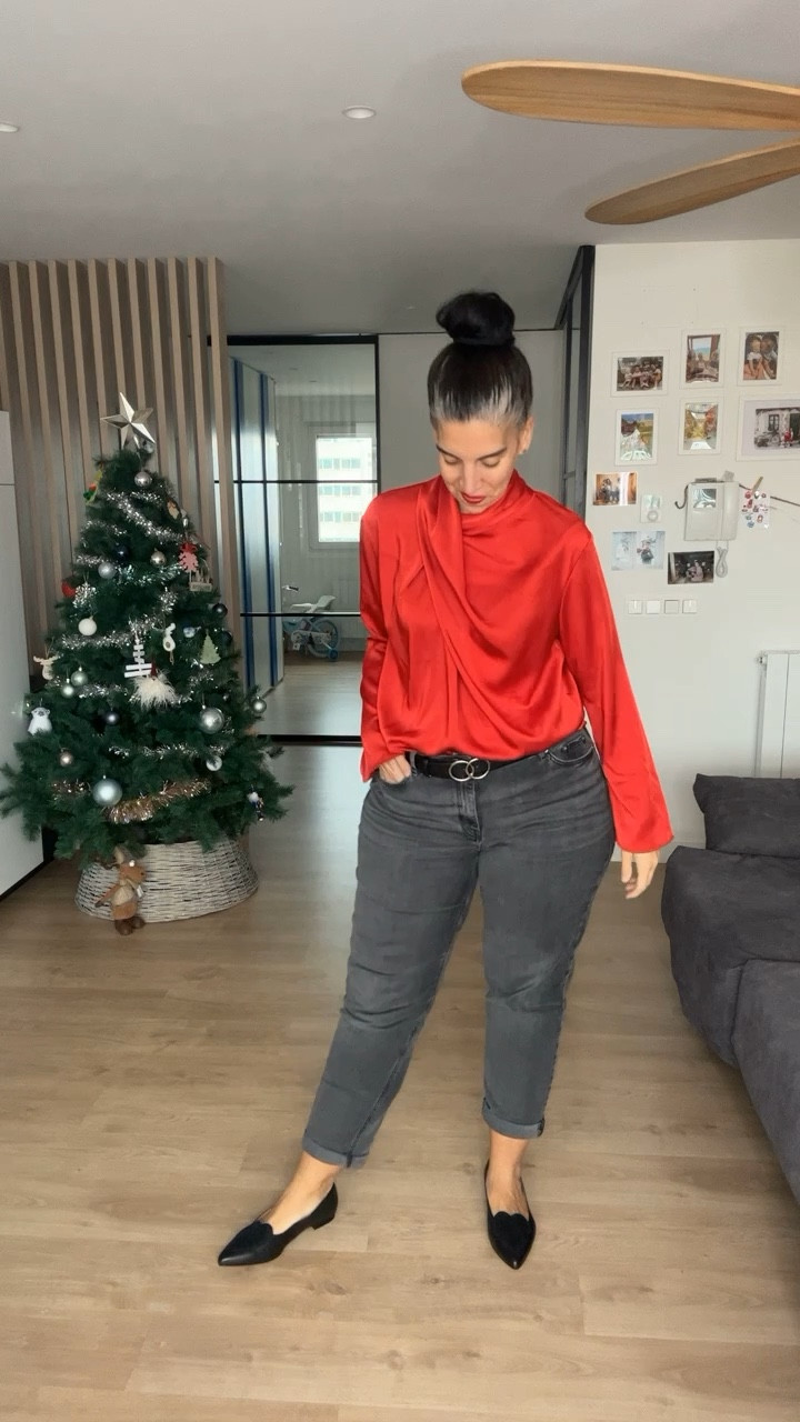 Sharing some casual style inspo for the holidays #midsize #tallgirl #ltkgift

#LTKmidsize