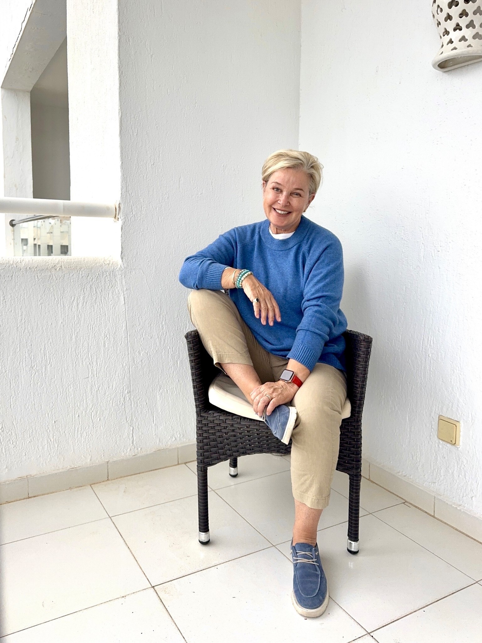 Blue sweater and loafers and khaki linen pants. 

#LTKootd #LTKMidsize