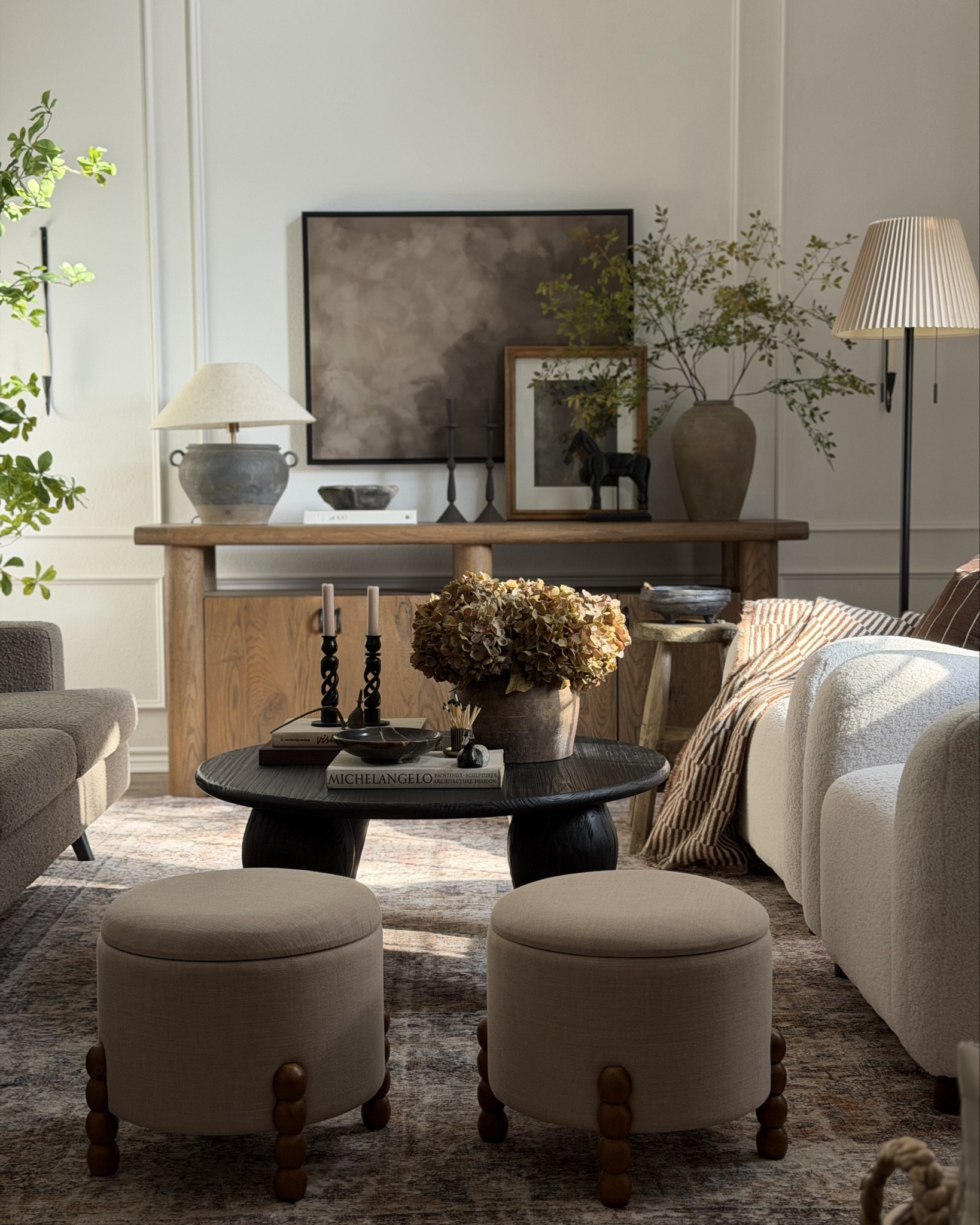 Sitting Room Details 😍🤌🏼

#LTKHome #LTKU #LTKSaleAlert