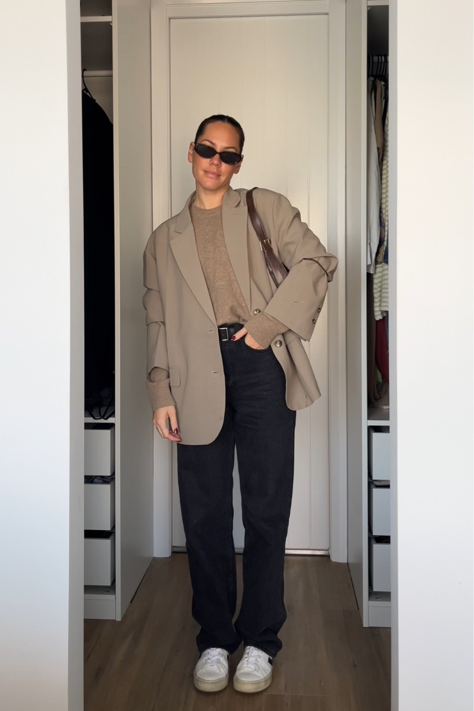 It’s all about layers. A few of my staple pieces on repeat. Wearing Uniqlo sweater size M, oversized by Billie blazer and viral henne jeans in a 26! 

#LTKstyletip #LTKwinter #LTKaustralia