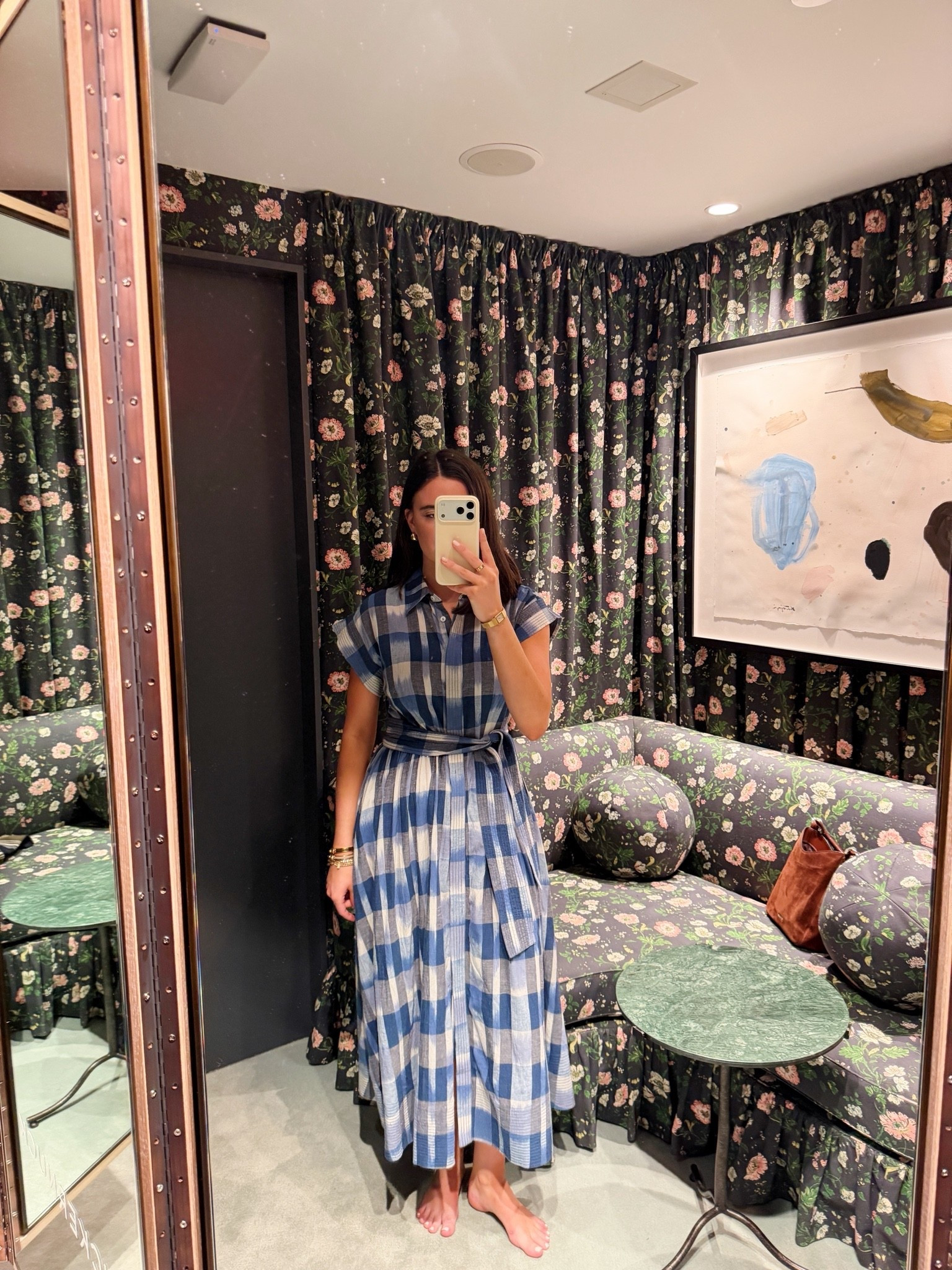 Loved this dress from Tuckernuck, paired with brown for fall 🤎