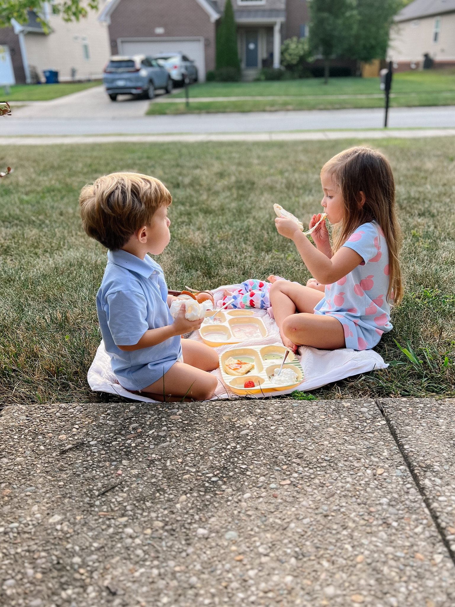 Golden hour dinner picnics ✨

#LTKbaby #LTKSale #LTKkids