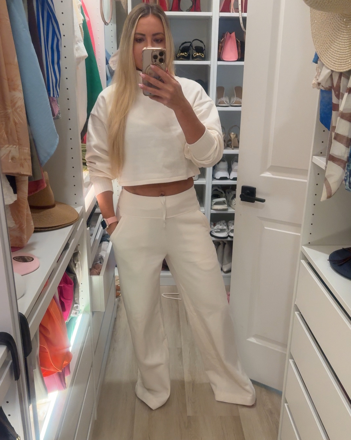 Ivory 2 piece set from Alo for this cold season! Perfect length for 5’6. Love the fit. 4 pockets! 2 front pockets with zipper, 2 back pockets- good size! Pants can’t be worn 2 ways. Waist down or up! 

#LTKActive #LTKStyleTip #LTKSeasonal