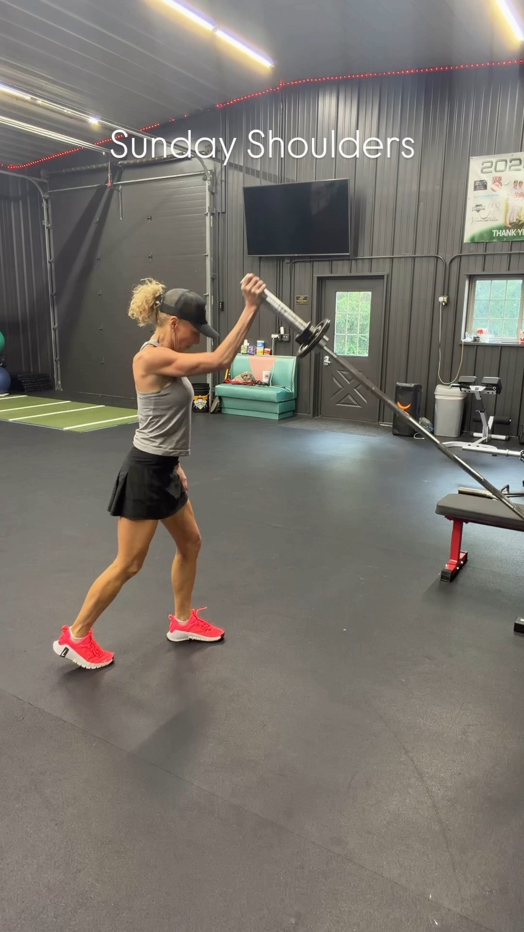 💪🏻Strong shoulders, strong body! I filmed today’s shoulder workout, wearing one of my favorite gym outfits that’s equal parts comfortable and flattering. Whether you’re lifting, taking a fitness class, or just love an athleisure look, I’ve linked everything below so you can shop the outfit.🤍✨

#LTKdayinmylife #LTKootd #LTKfitnessgoals