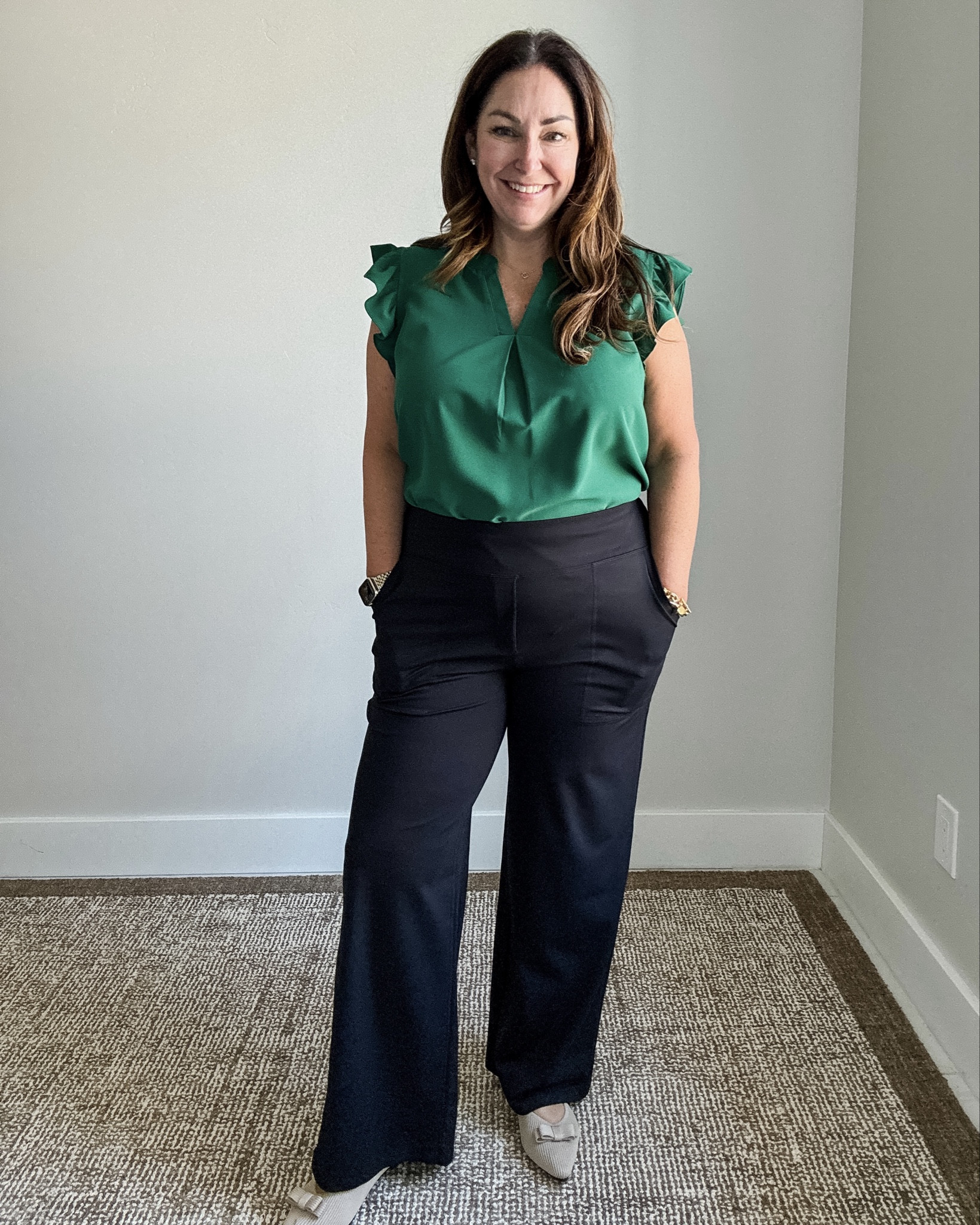  I've seen a lot of teacher influencers talk about these stretchy pants that "look" like work pants but IRL they have an athletic shine 🫣 am I too picky or do y'all like them?! 🔗👇🏻

wearing XL 29" inseam, blouse tts, L

 

#LTKWorkwear #LTKOver40 #LTKMidsize